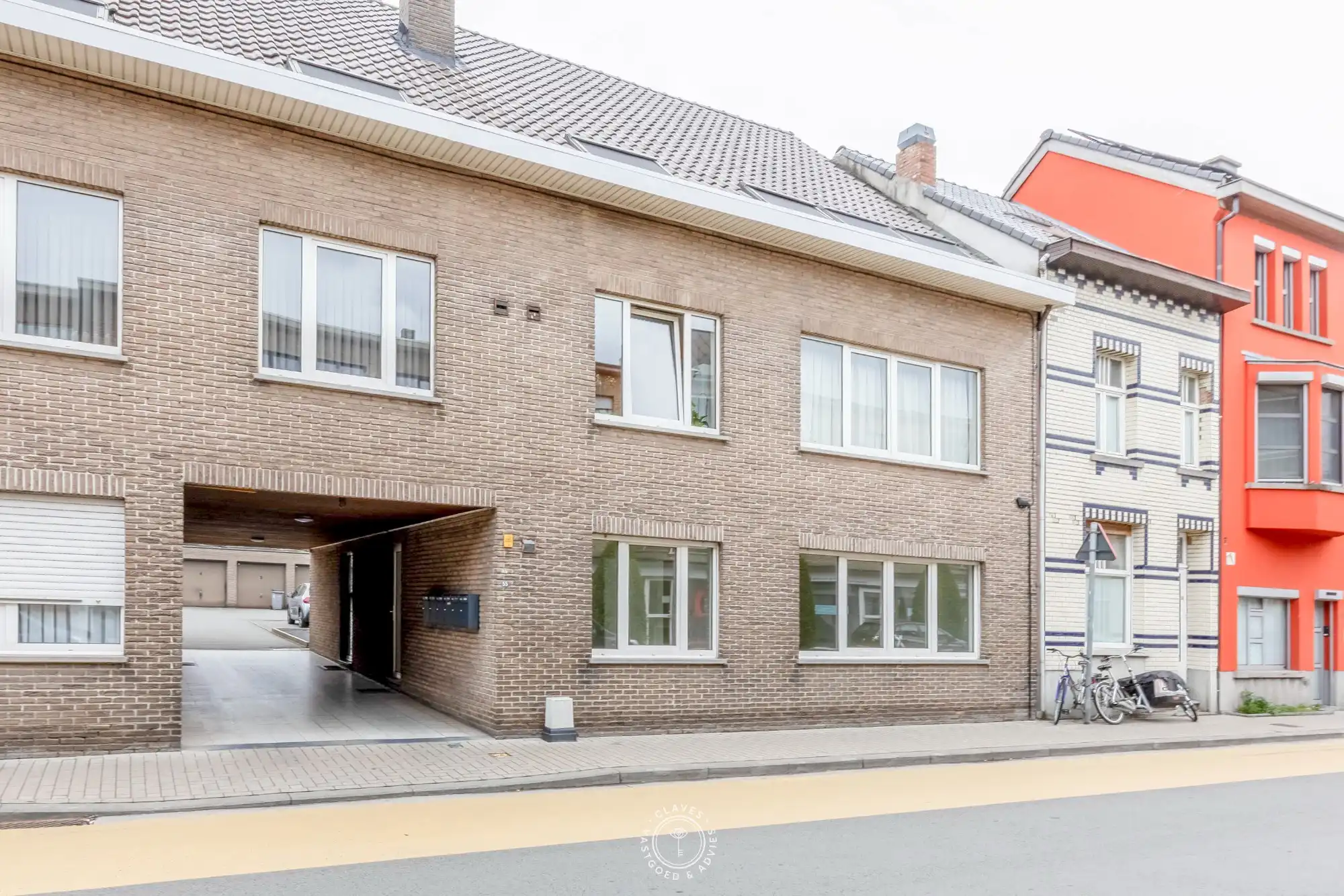Instapklaar gelijkvloers appartement met 2 slaapkamers en garagebox foto 17