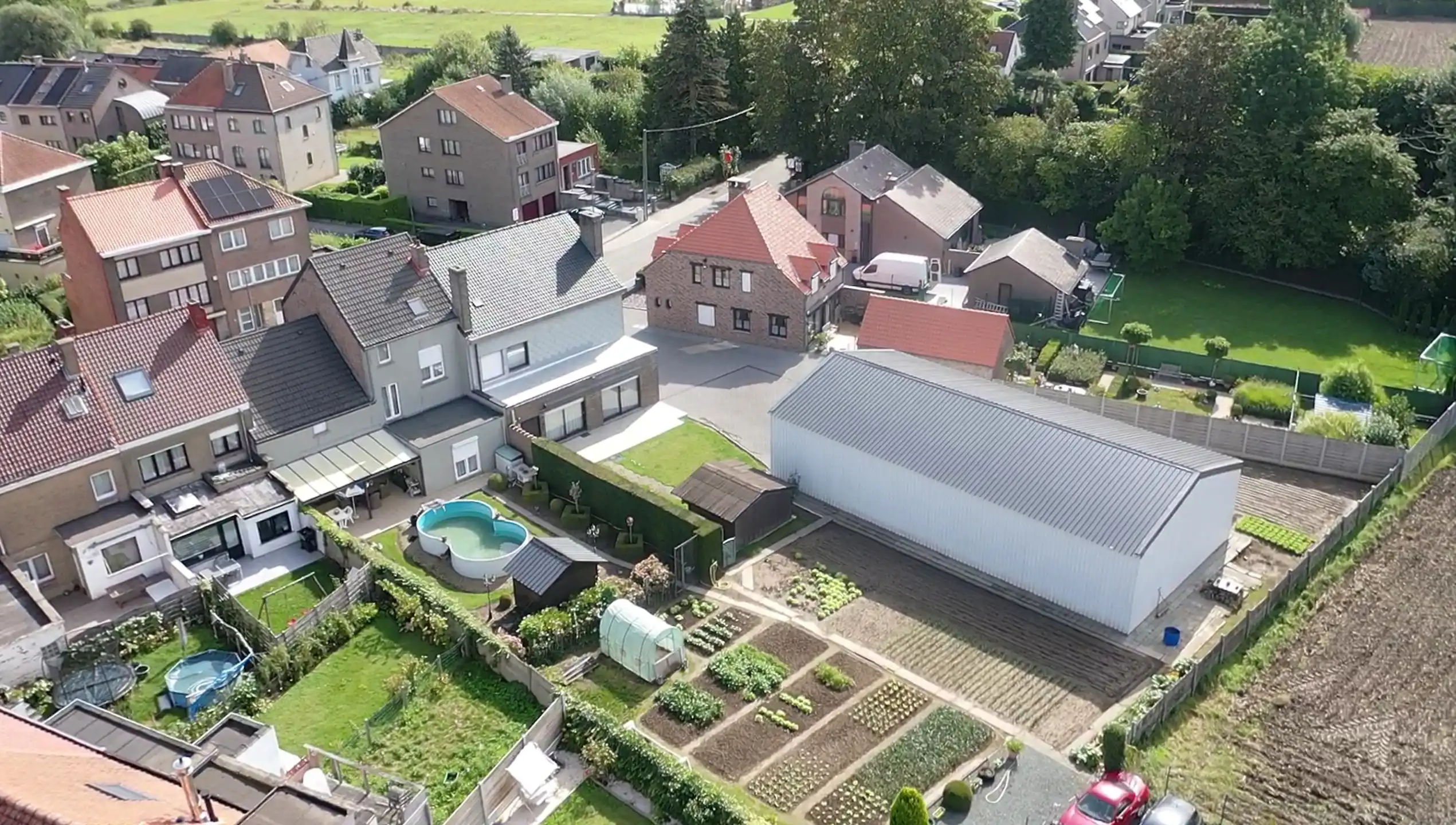 Karaktervolle woning met grote loods in Dilbeek! foto 18
