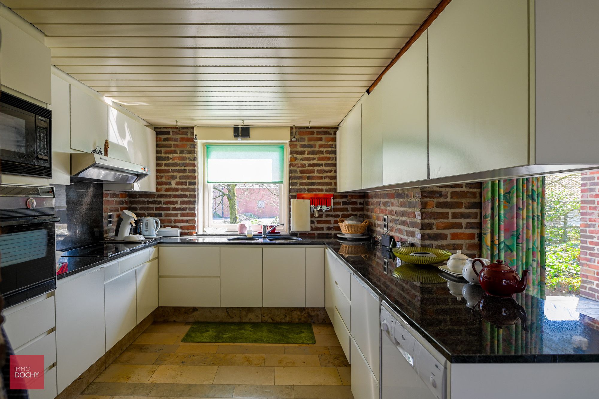 Architectenvilla met mooie tuin foto 20