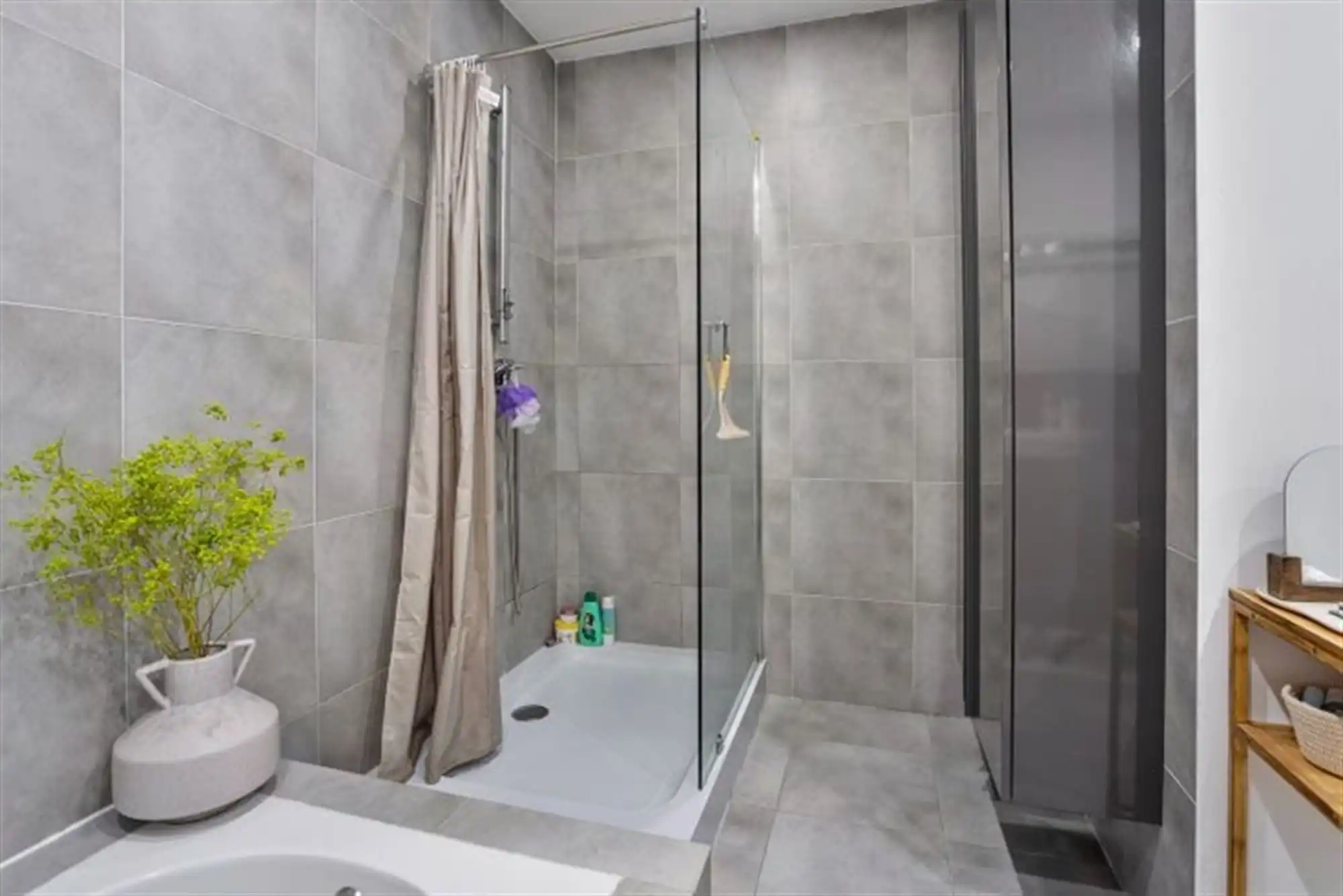 Instapklaar appartement met 2 slaapkamers en groot terras.  foto 15