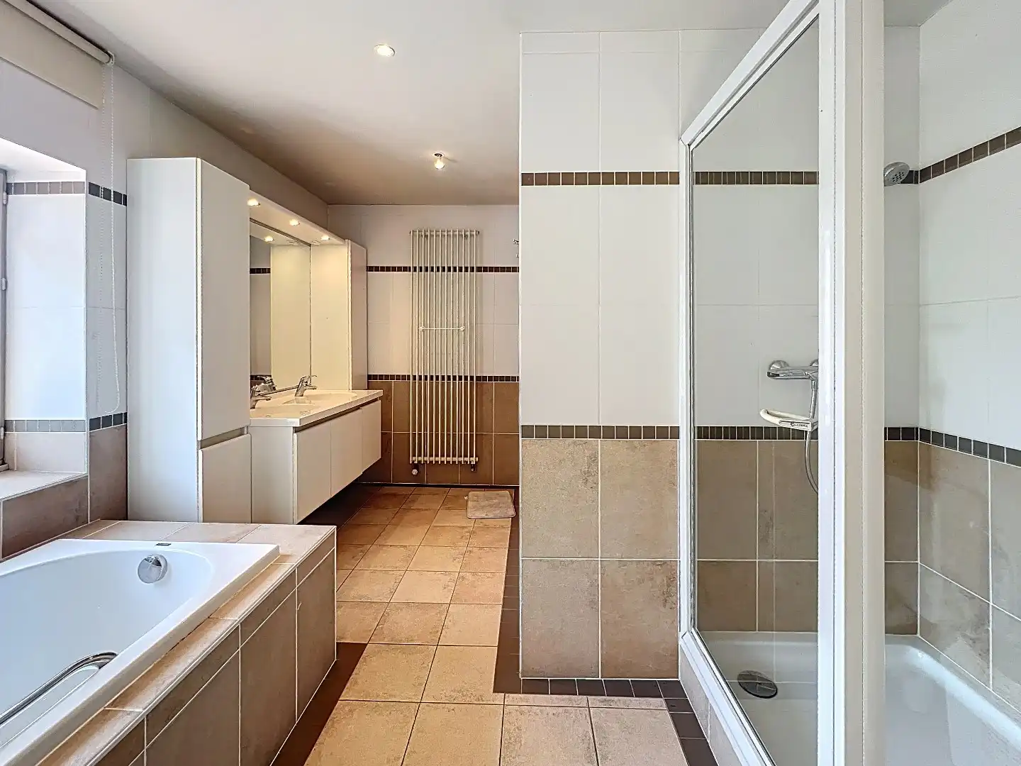 Uitzonderlijk gelegen Cottagestijl woning op Zuidwest gericht perceel  van 588m² te Oostende.  foto 17