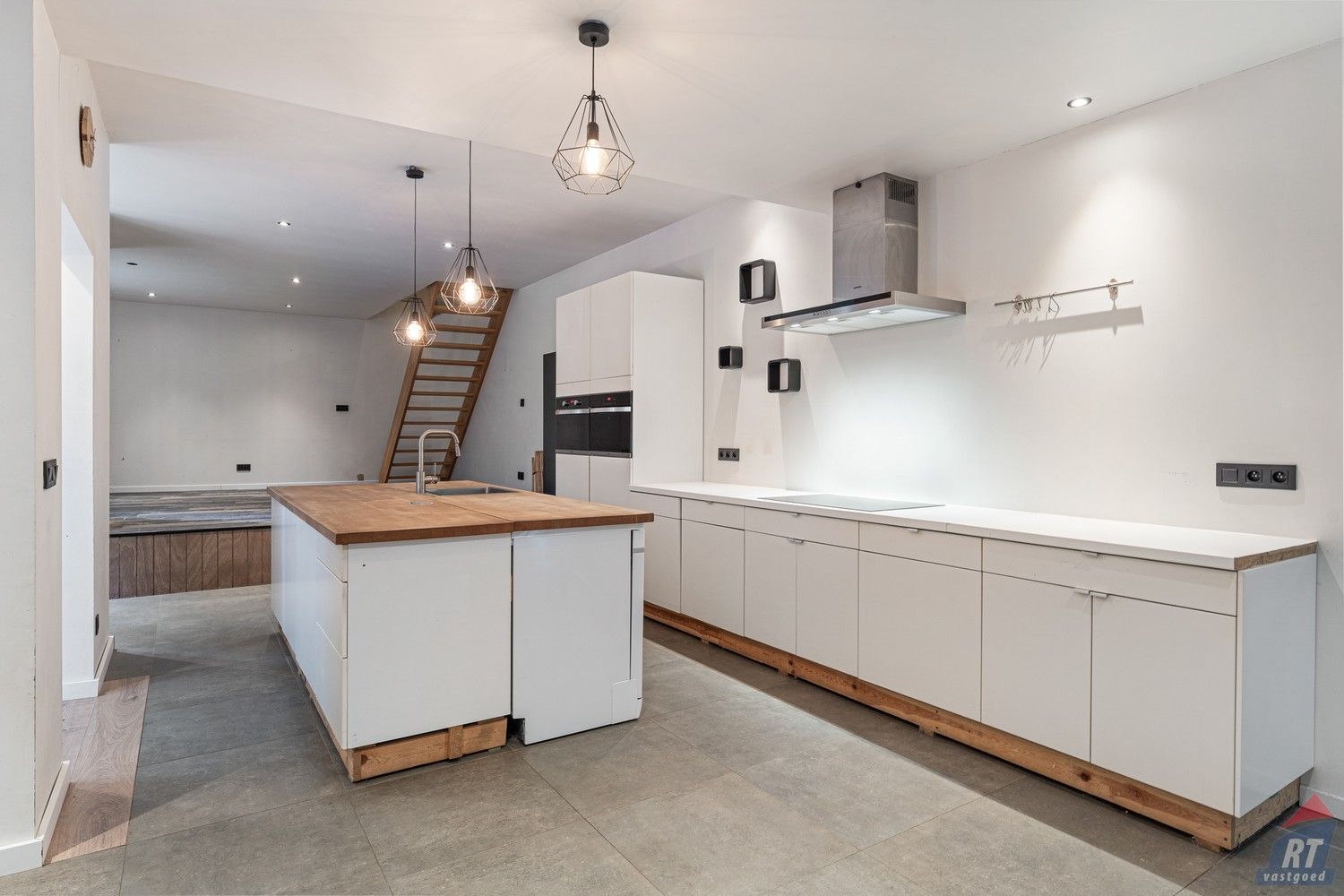 Gerenoveerde woning met 2 slaapkamers in het rustige Zoutleeuw foto 2
