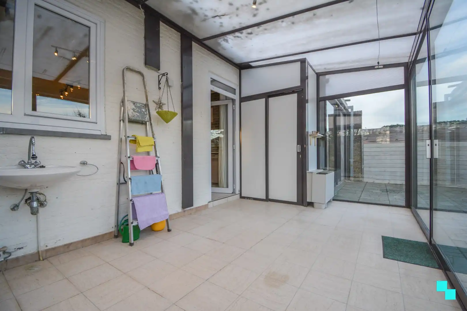 Verrassend ruime HOB met praktijk te Sint-Henricus foto 27