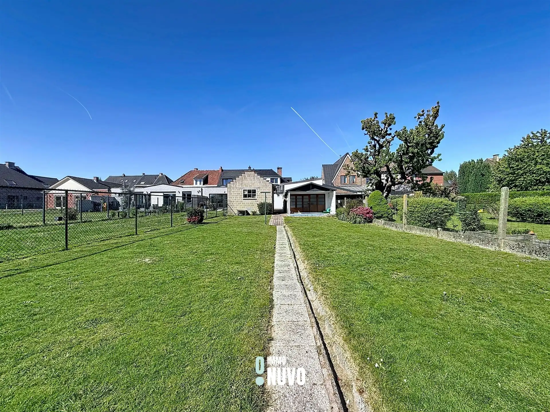 Woning 3 slpks, loods + garage en tuin foto 12