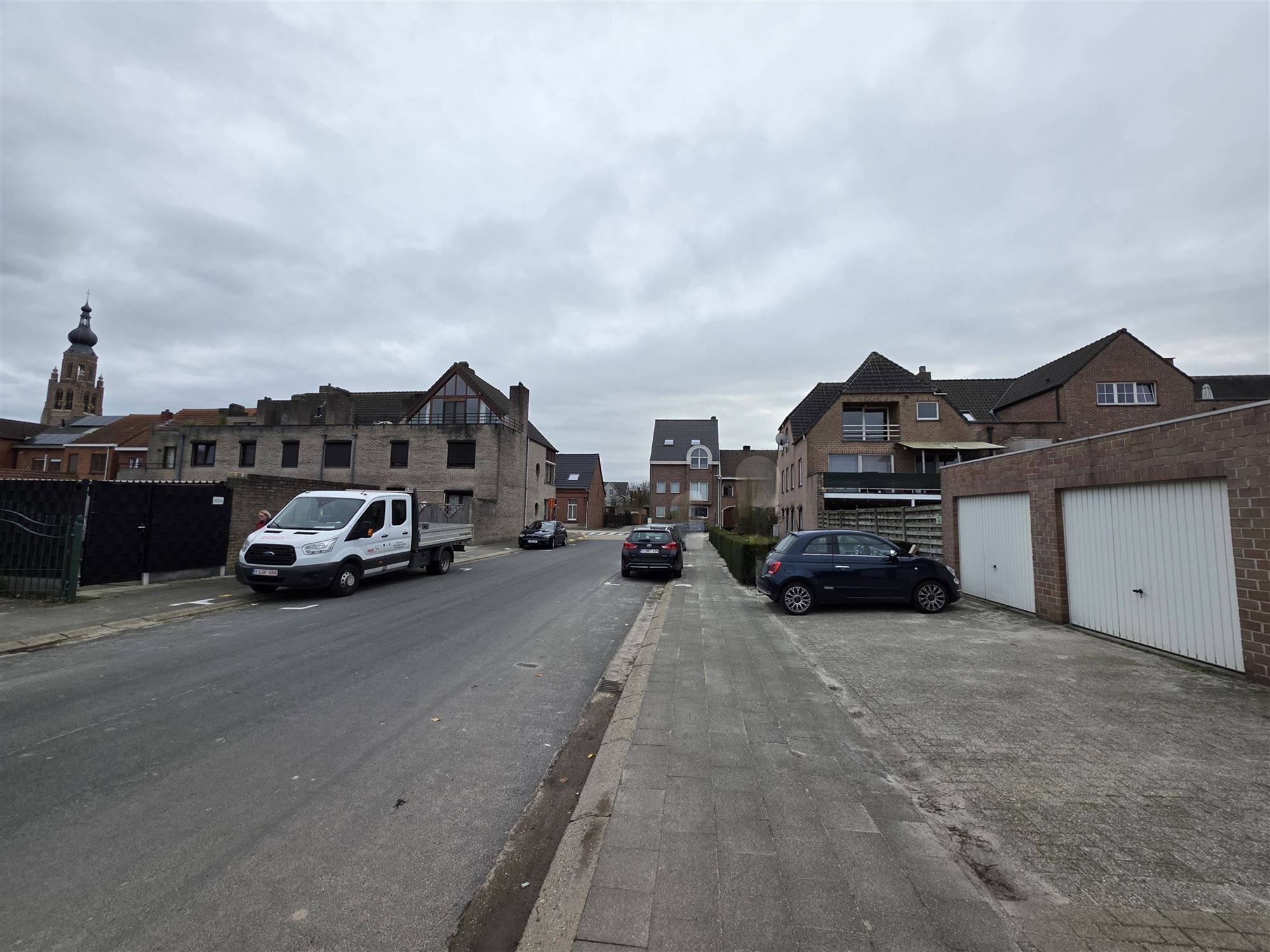 Instapklaar appartement met 2 slpks en garage in centrum  foto 5