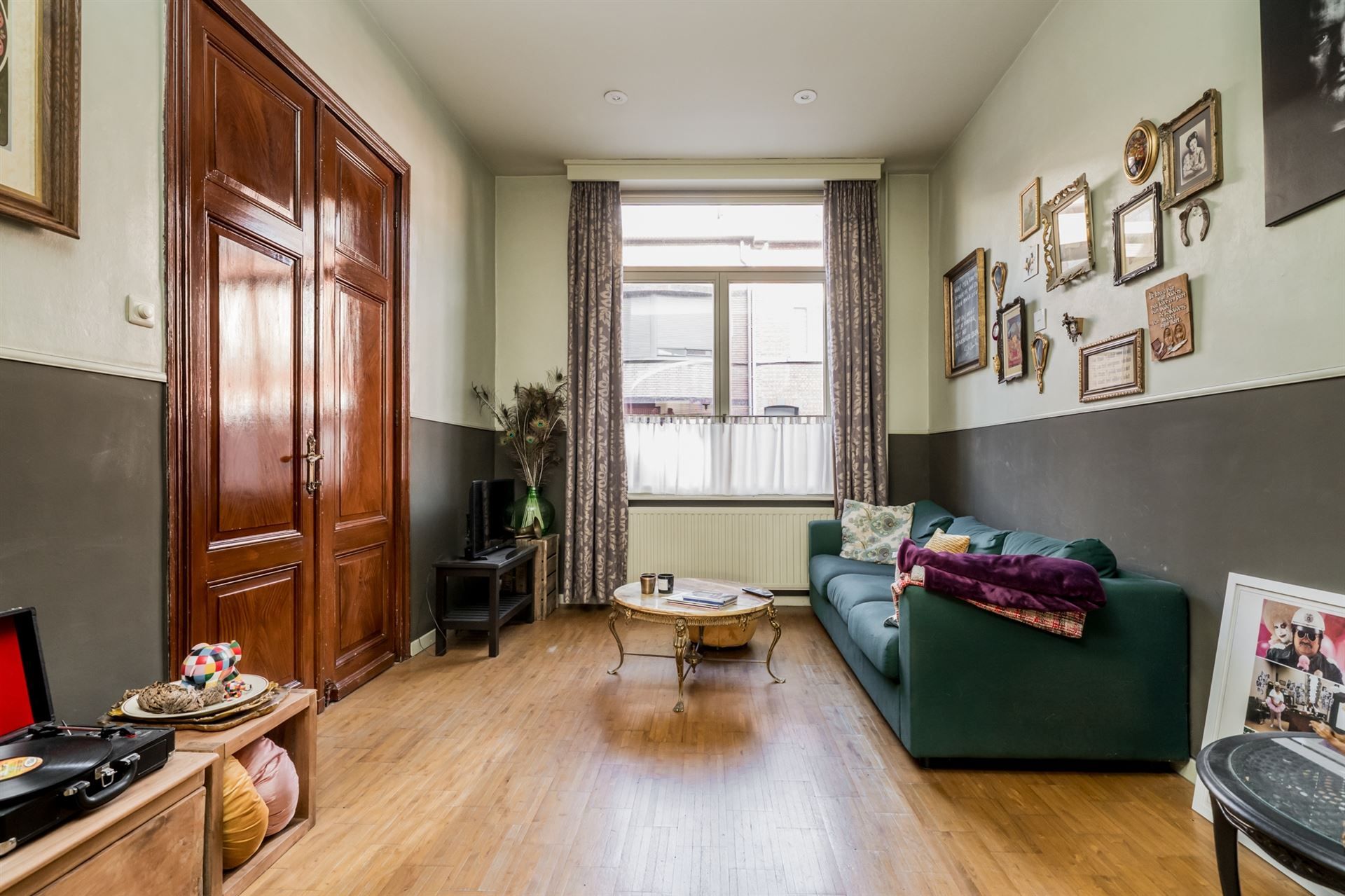 Karaktervolle woning met 3 slpks en tuin met uniek buitenhuis foto 3