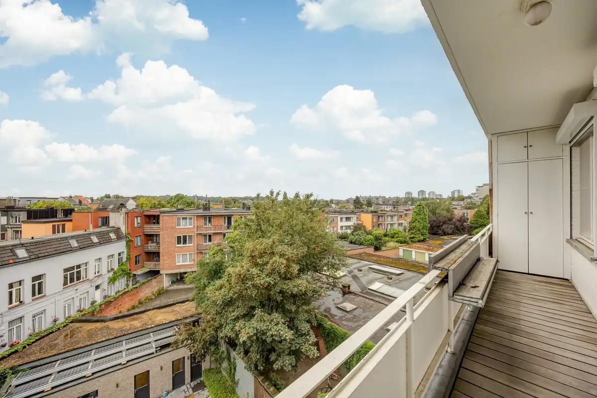 Zeer ruim en lichtrijk appartement te koop foto 23