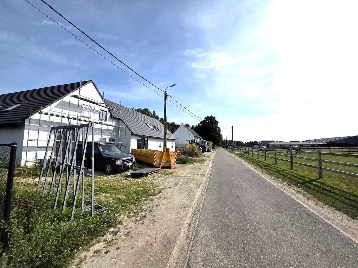 Ruime nieuwbouwvilla + hangar. foto 26