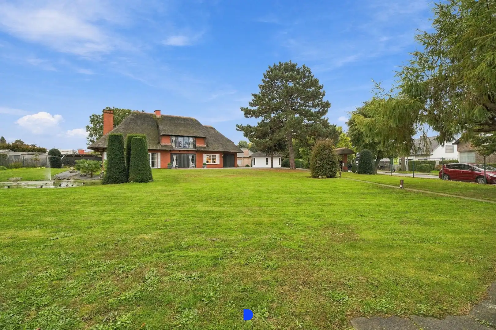 Ruime villa op een perceel van 2.877m² foto 4