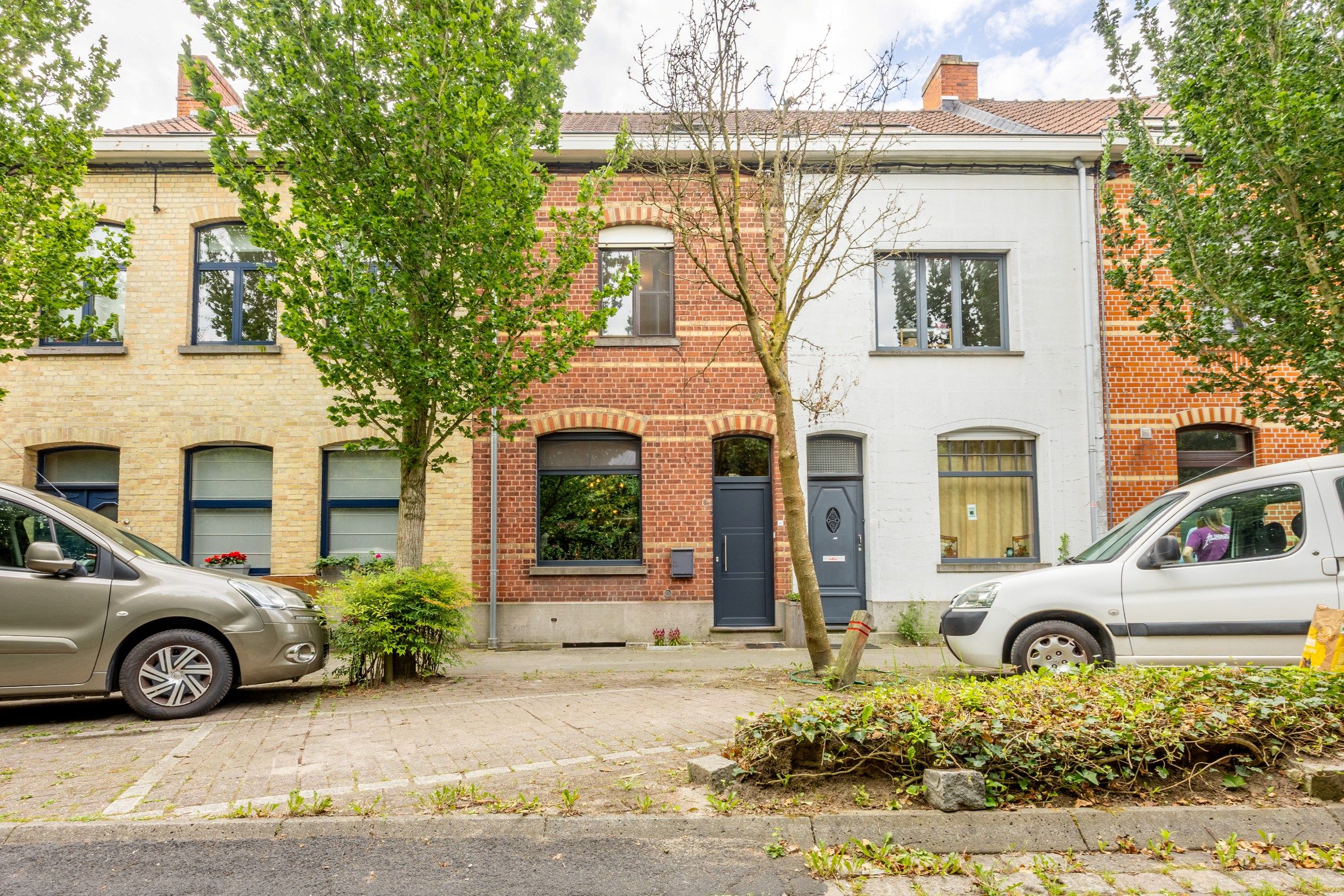 STADSWONING MET 3 SLAAPKAMERS EN TUIN foto {{pictureIndex}}