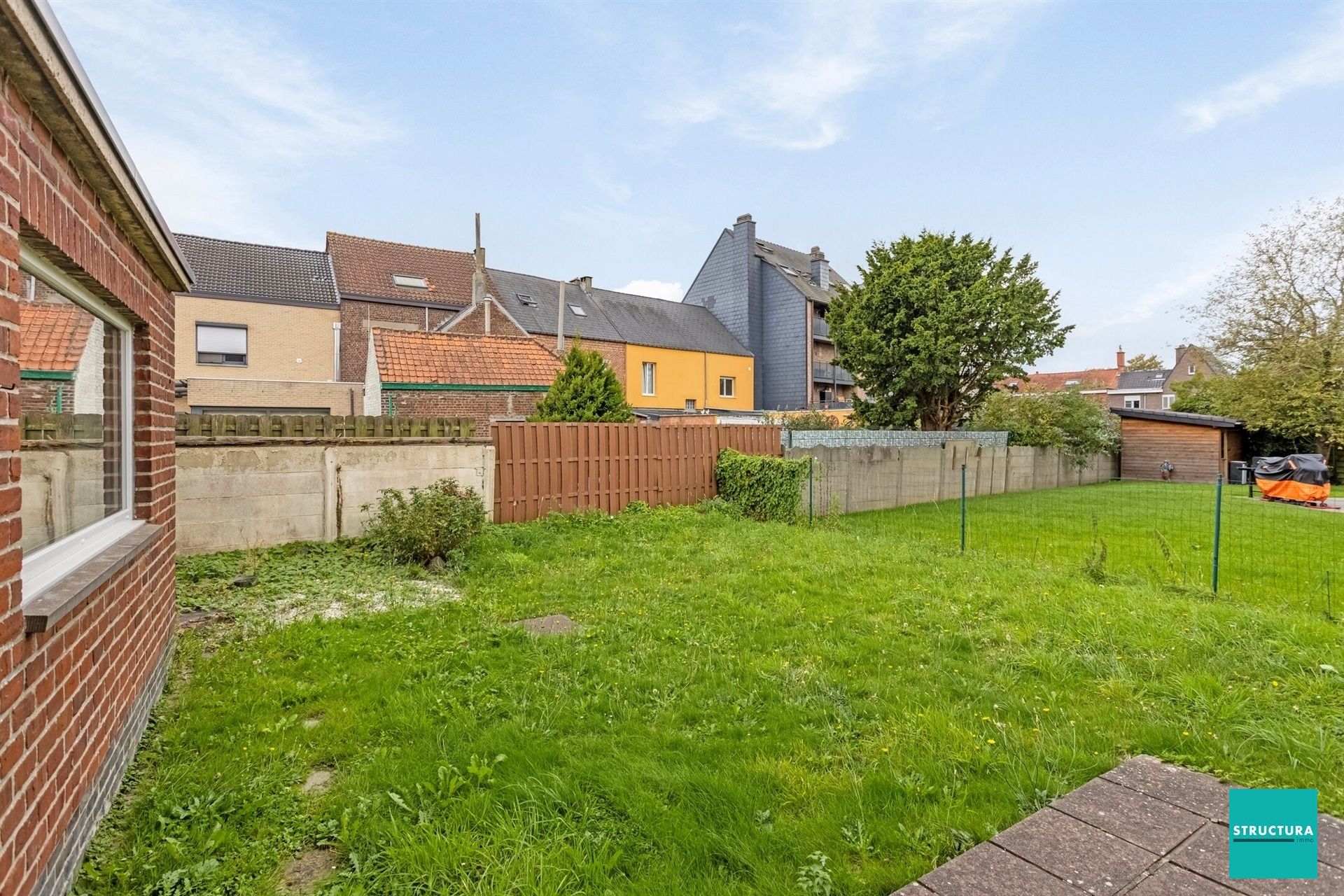 Driegevelwoning met zuid-west tuin in rustige straat foto 6