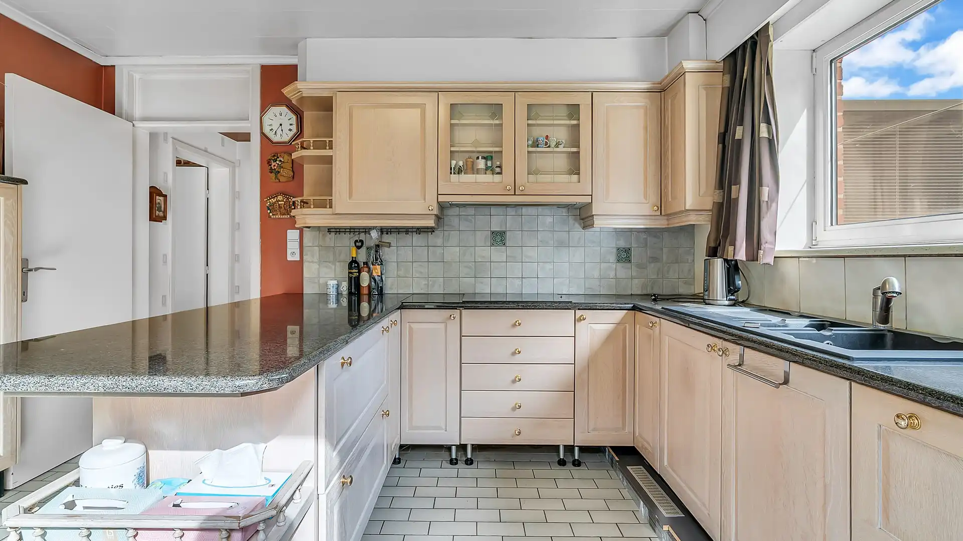 Unieke gelijkvloerse woning  (242 m²) op een uitzonderlijk groot perceel van 28a 17ca foto 11