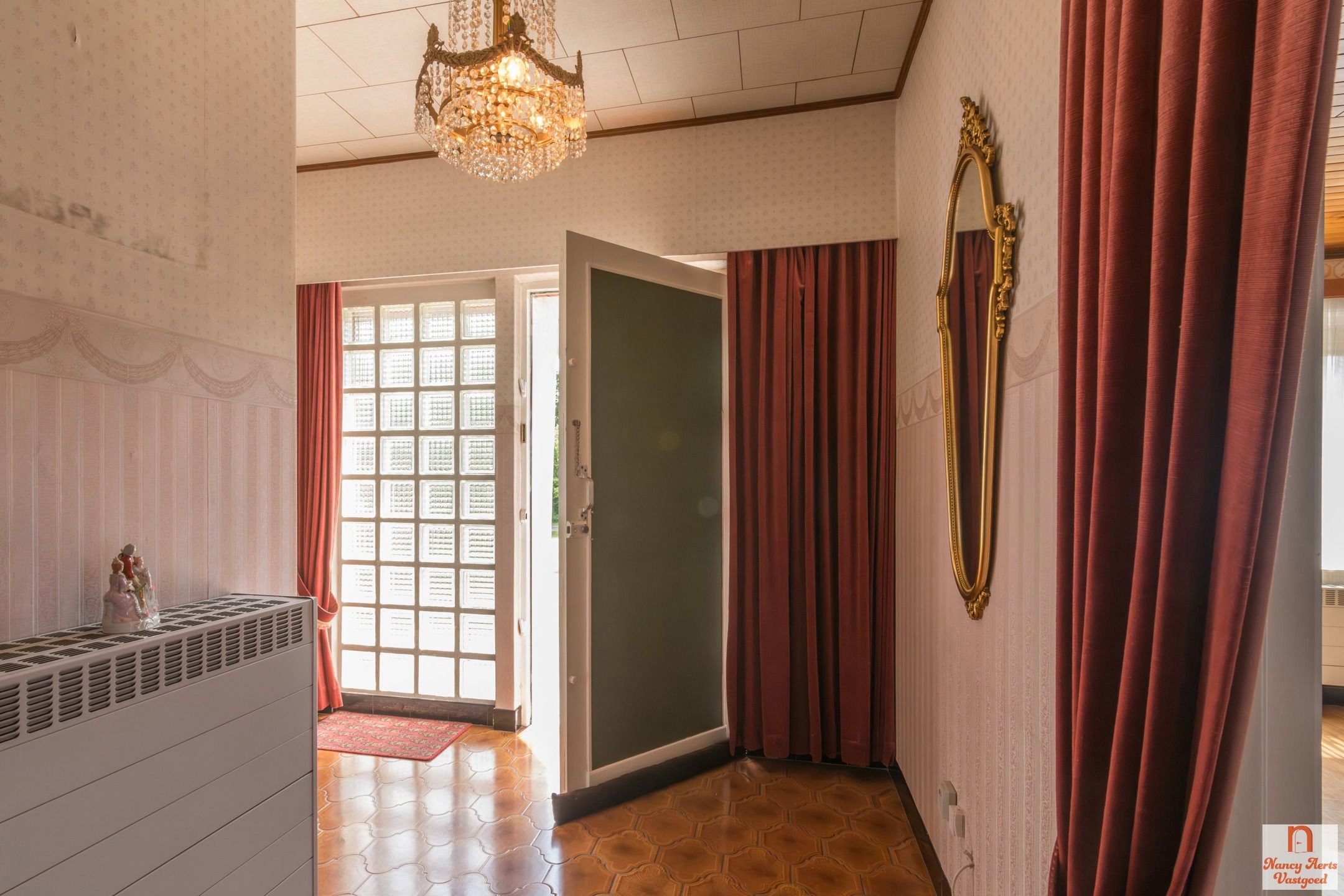 Vrijstaande, goed onderhouden woning op 20 are grond foto 41