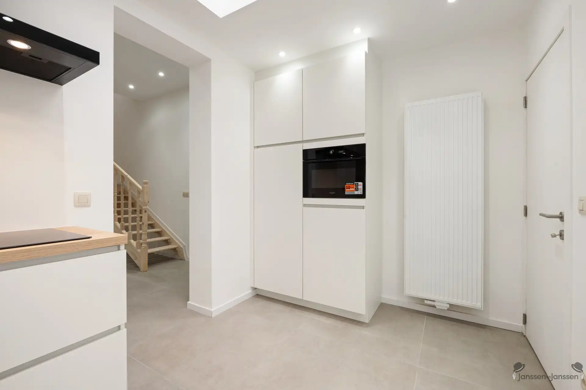 gerenoveerde woning met tuin foto 11