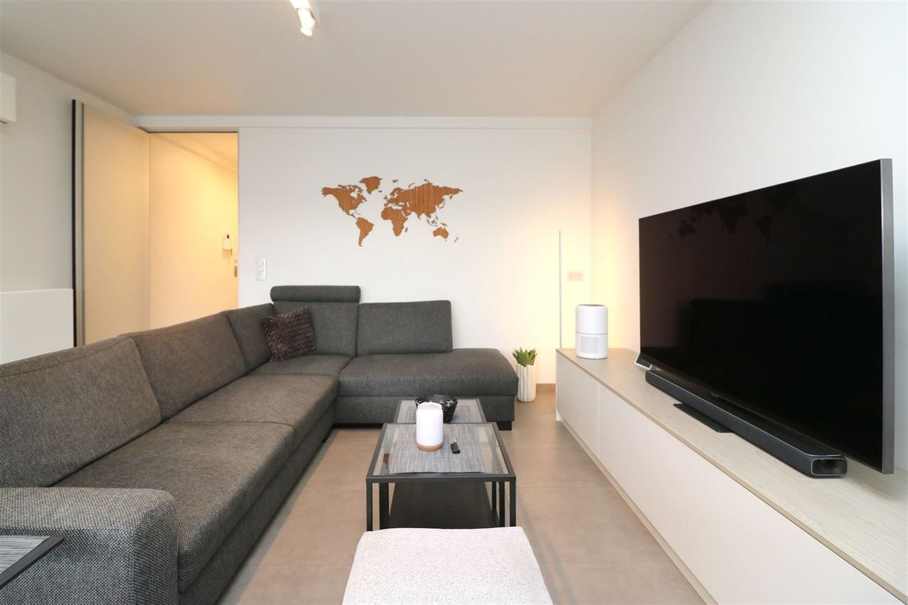 Gunstig gelegen, modern appartement foto 5