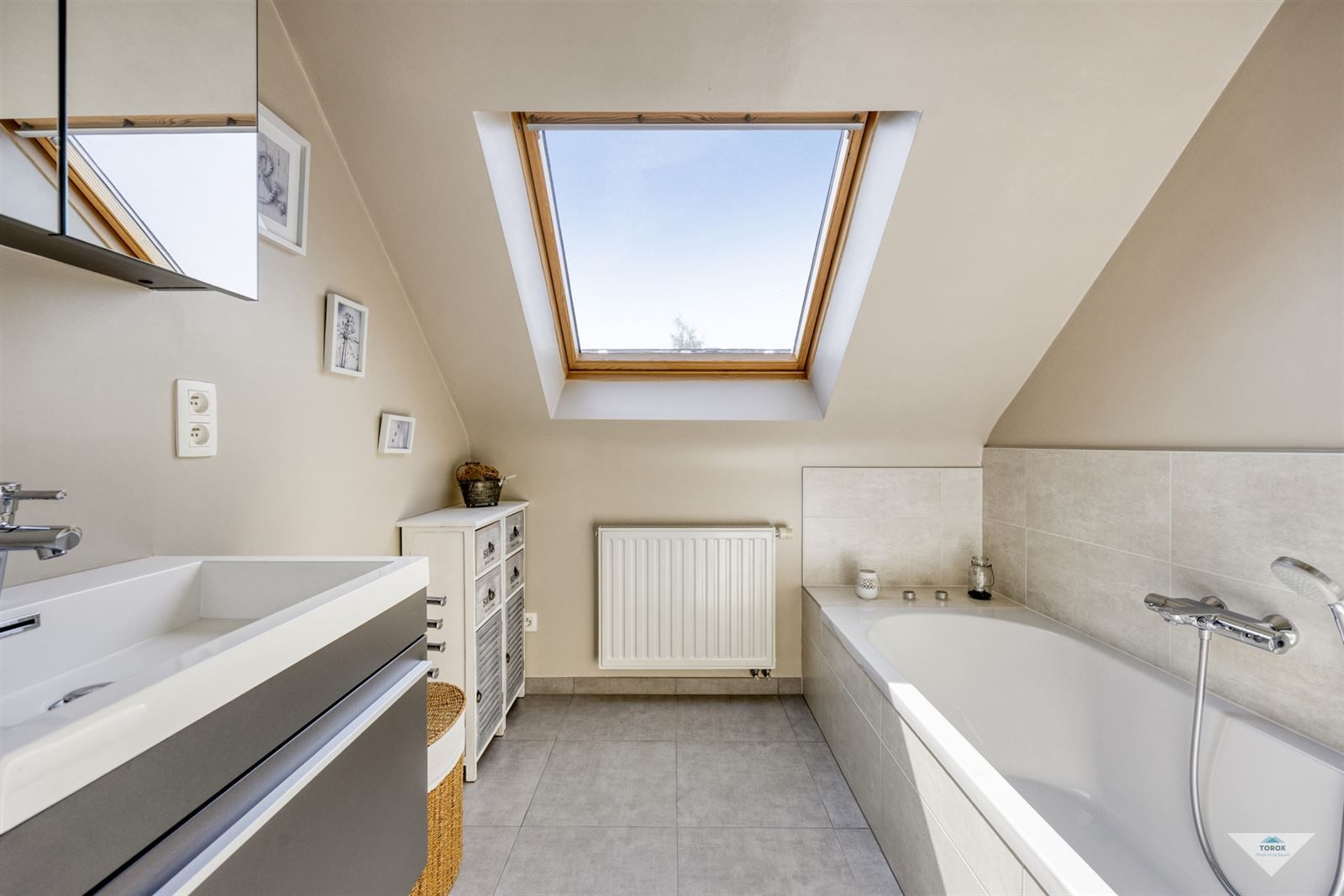 Instapklare gezinswoning met 5 slaapkamers op toplocatie  foto 17