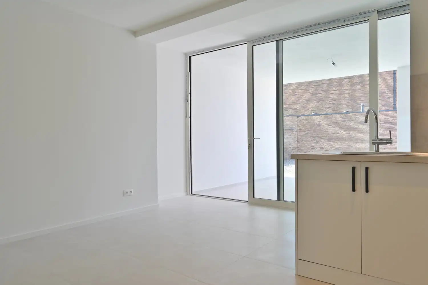 Nieuw appartement van ± 130 m² met 2 slaapkamer in bestaande residentie, gelegen in het historische centrum van Maaseik foto 8