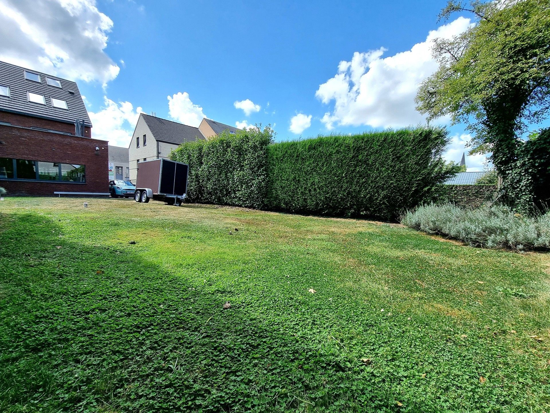 Handelsgelijkvloers met triplex-appartement in het hartje van Pamel foto 29