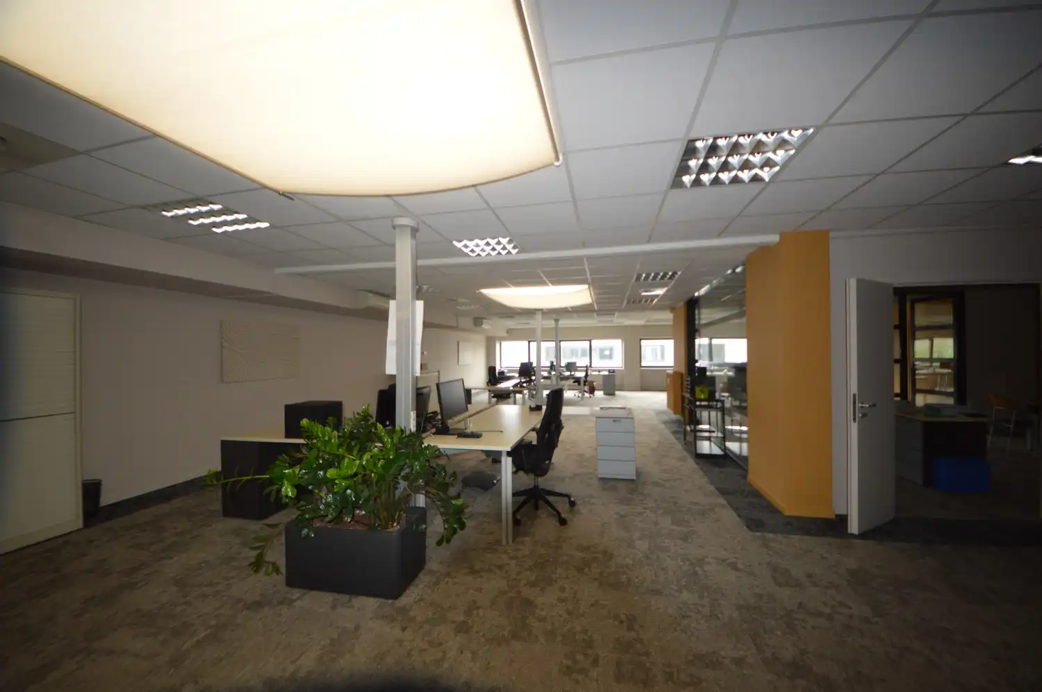 Instapklare burelen te huur in Aalst – op wandelafstand van het station MET OPTIONEEL MAGAZIJN foto 25