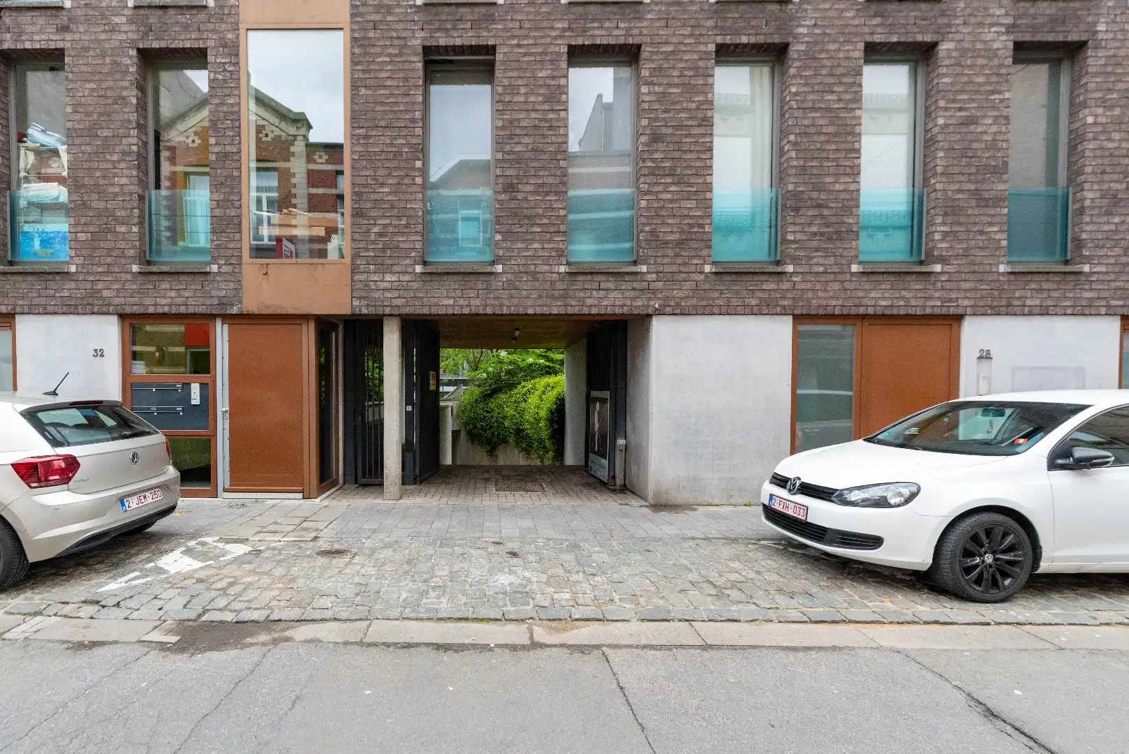 Ondergrondse garagebox nabij Centraal Station foto {{pictureIndex}}