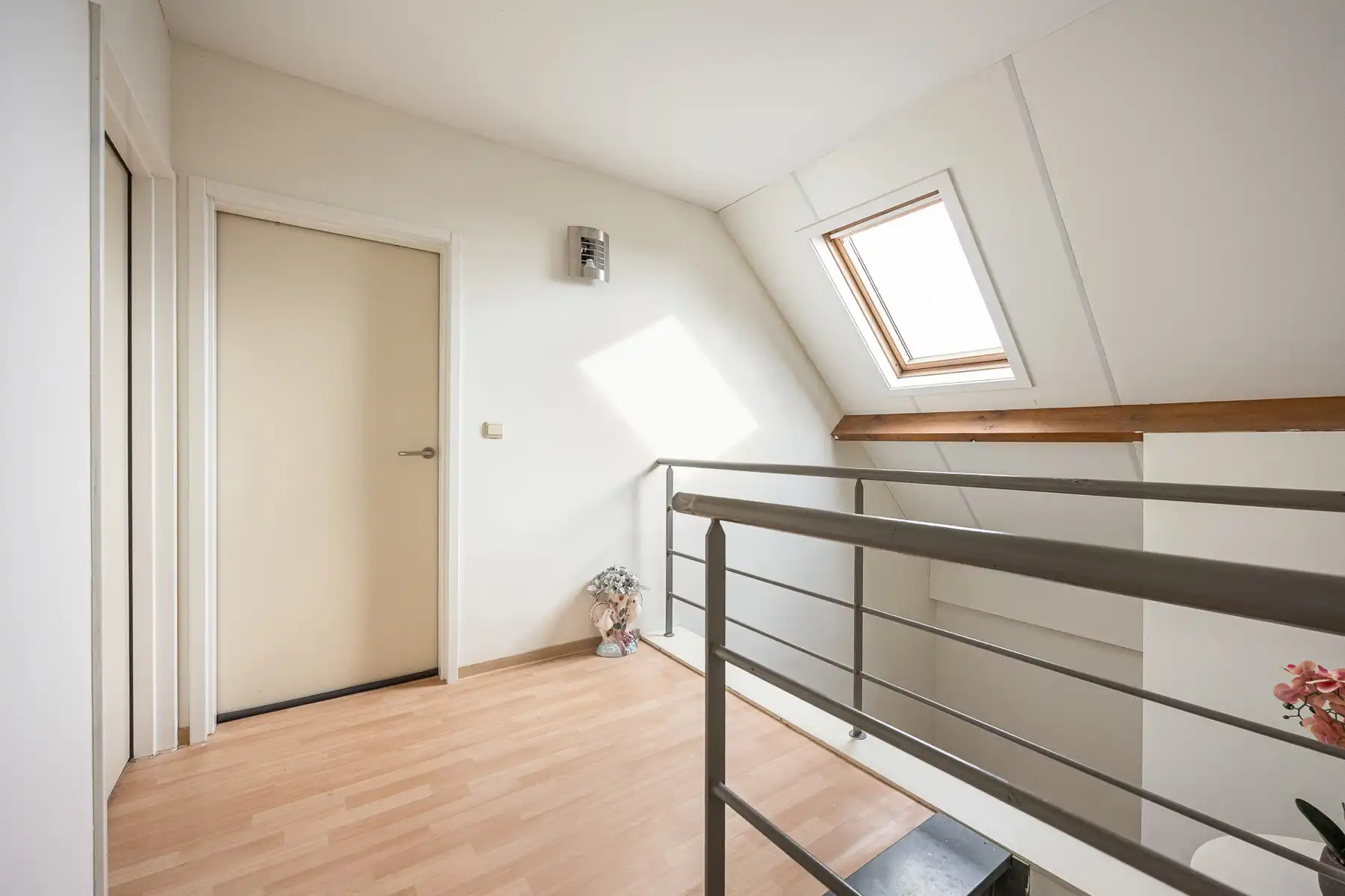 Instapklaar duplex-appartement met twee slaapkamers foto 10