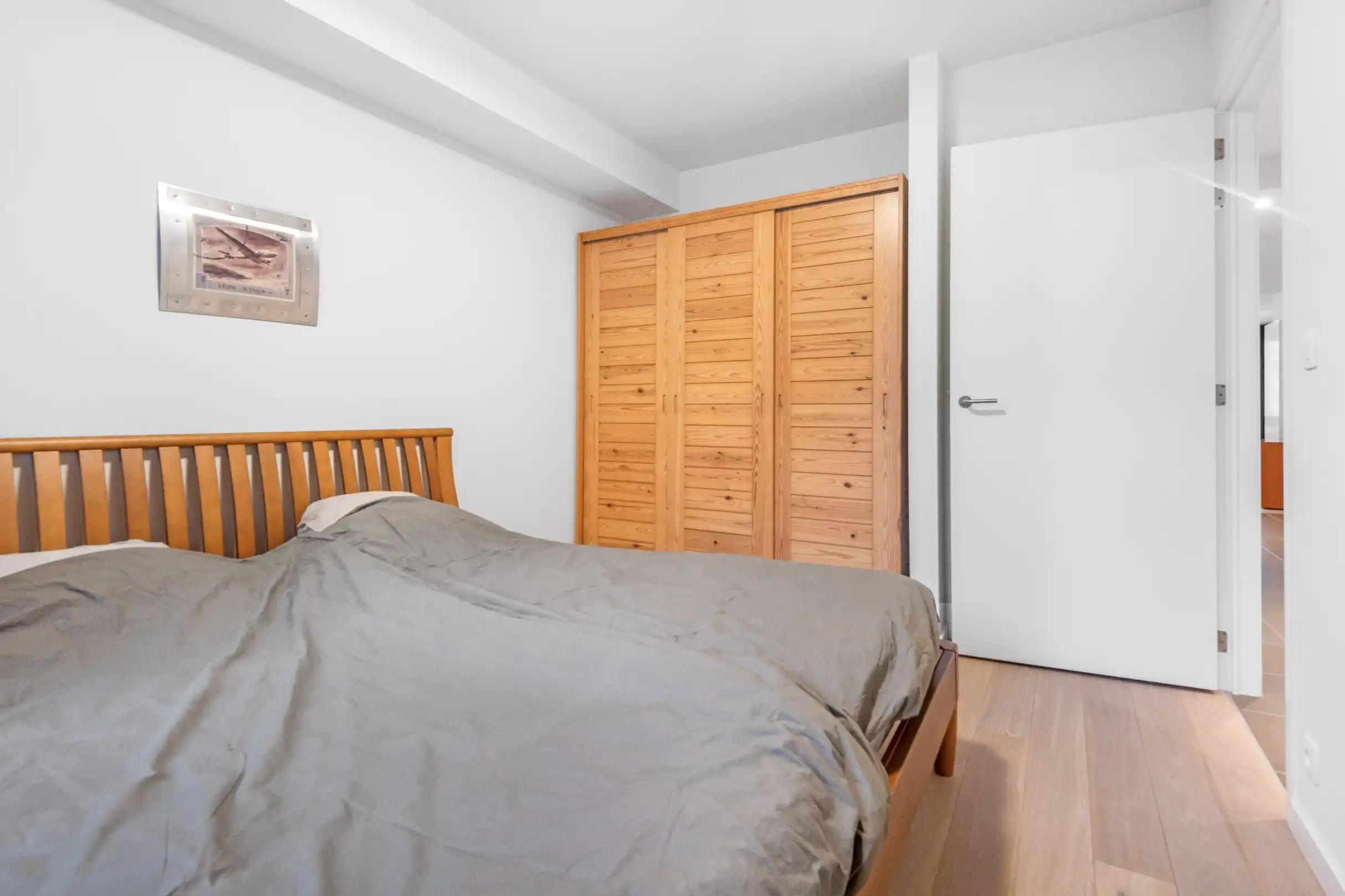 Recent, zuid-west gericht appartement gelegen op wandelafstand van de Zeedijk en het Rubensplein foto 16