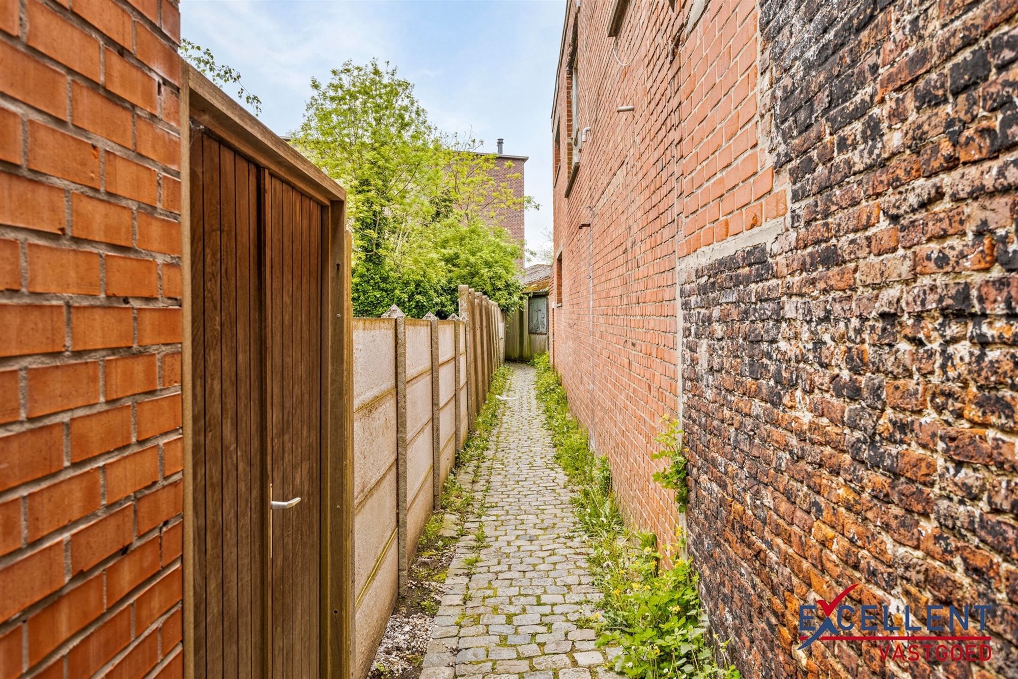 Te renoveren appartementsgebouw op topligging in Deinze foto 6