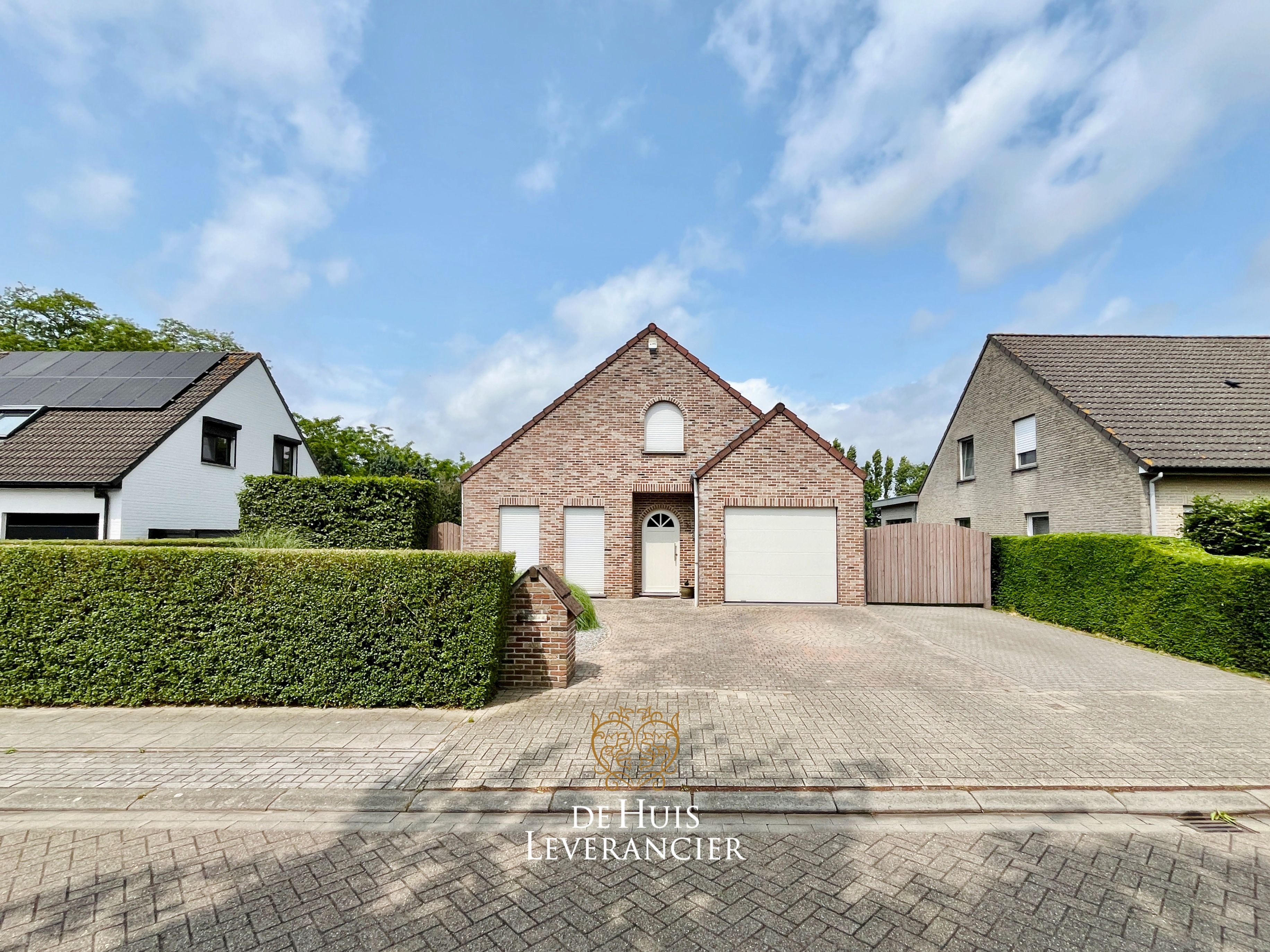 Exclusief wonen in Kontich ? Luxe, rust & ruimte met tuin met zwembad te koop ! foto 6