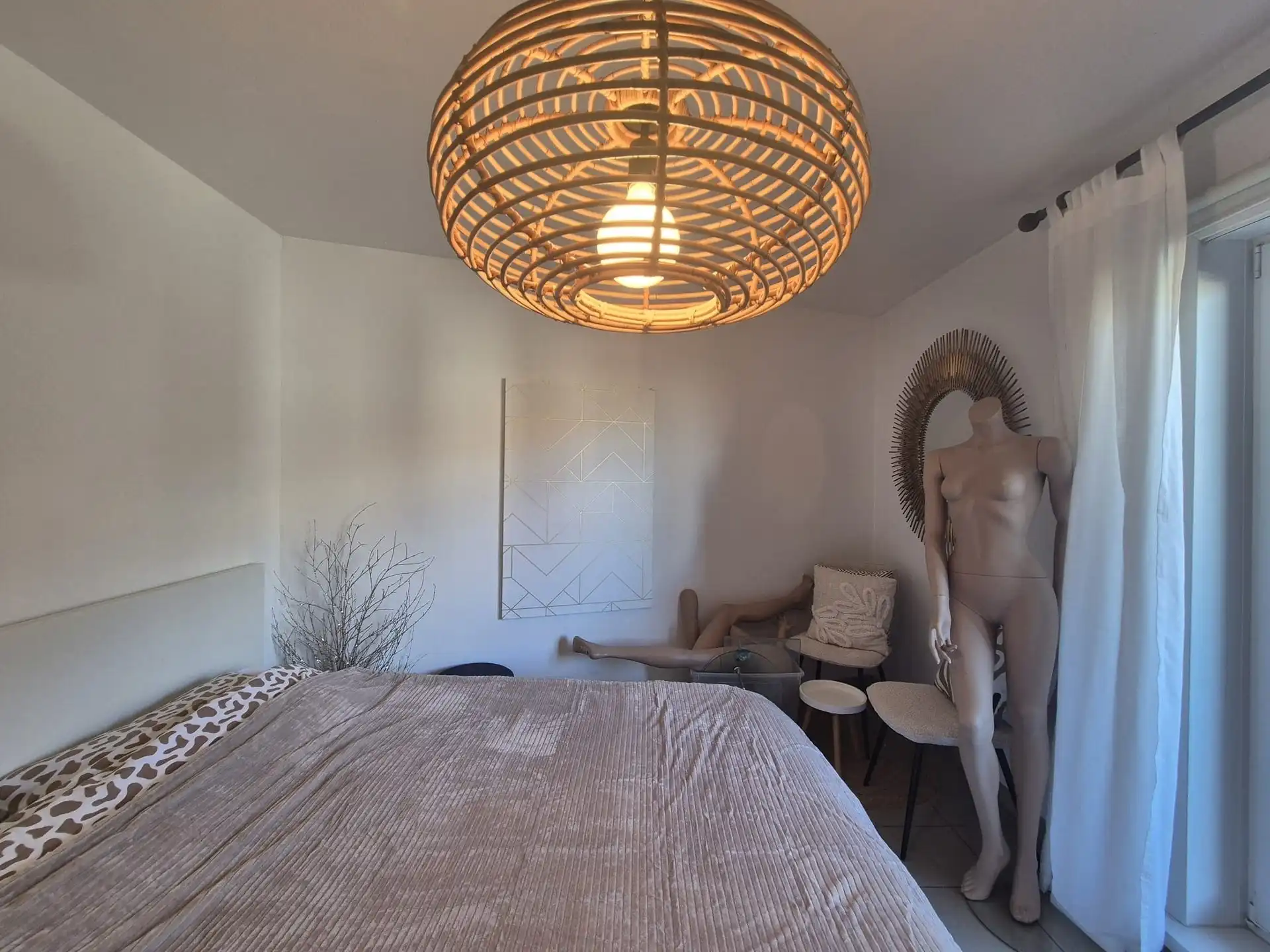 Zeer centraal gelegen appartement met terras. foto 14