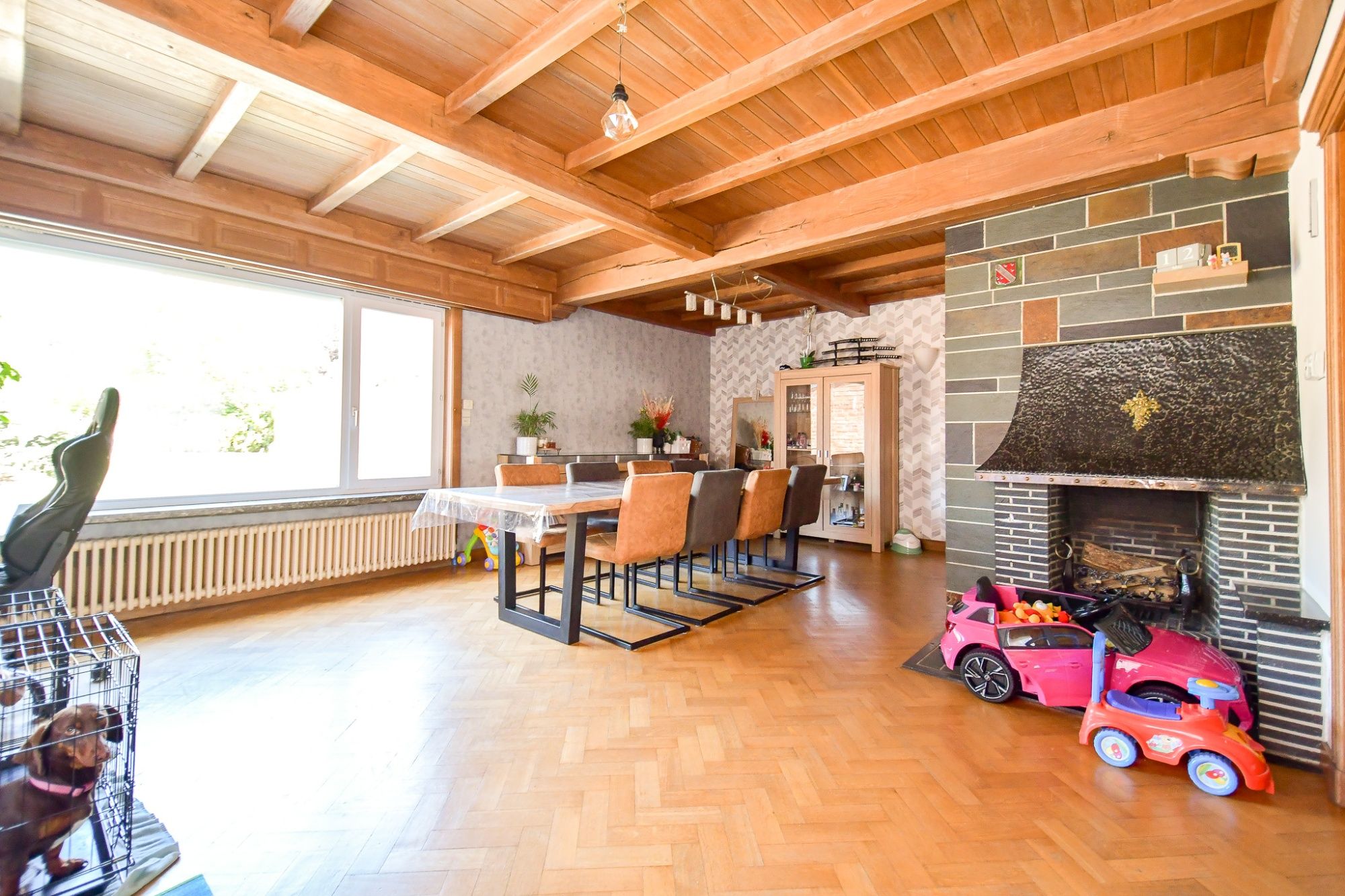 | BEZOEKMOMENT 14/06 van 12u - 14u | STATIGE en ruime woning in het centrum van Oedelem op 1076m² foto 5