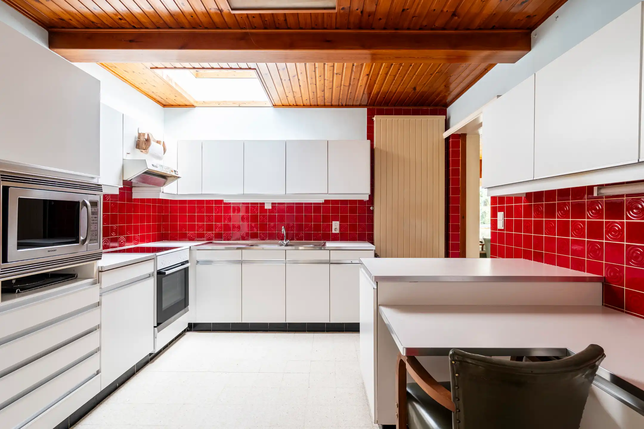 Laagbouwwoning met 4 slks, garage in kindvriendelijke wijk foto 8