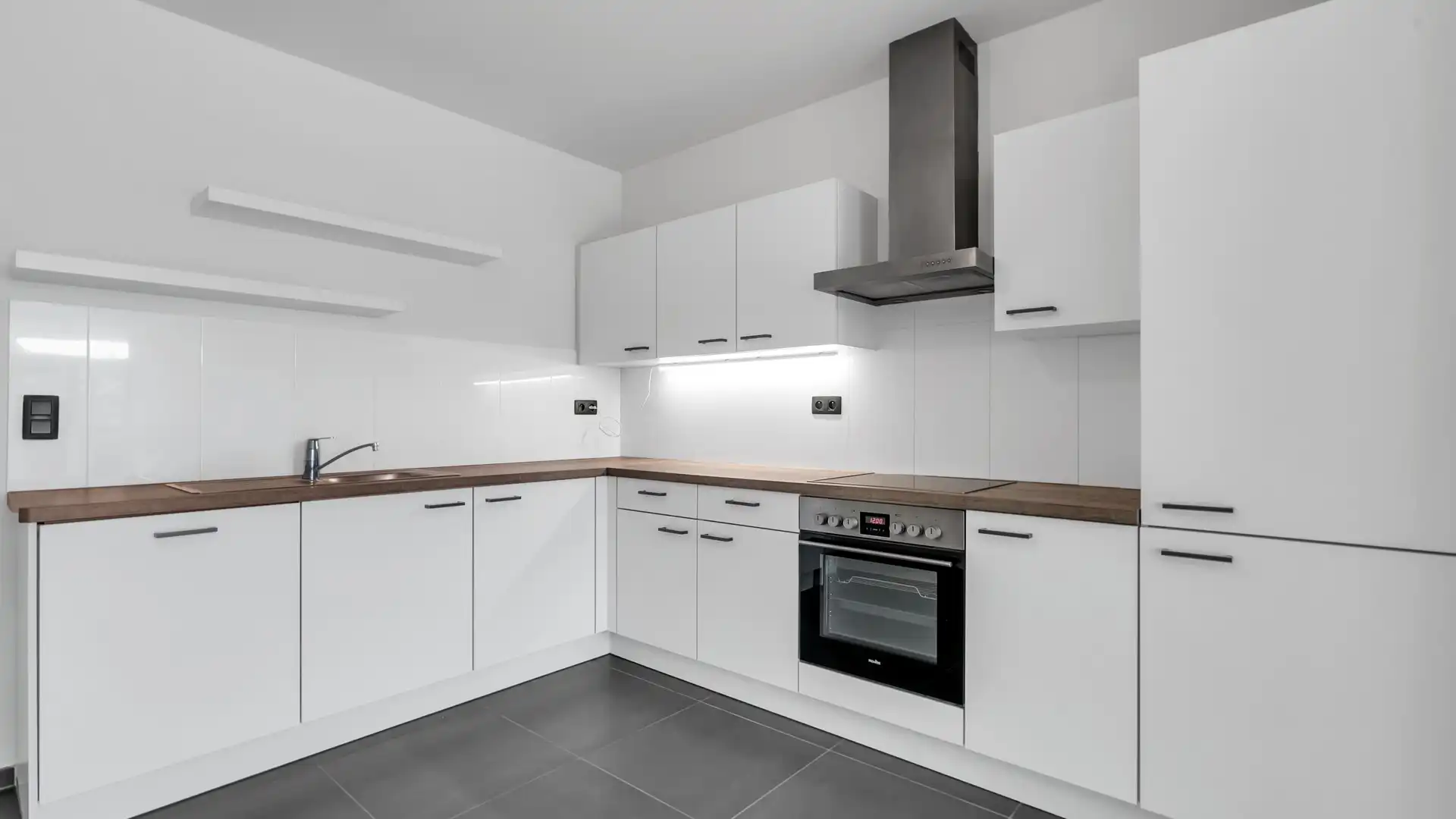 Energiezuinig gelijkvloers appartement met een ruim terras te Maasmechelen foto 5