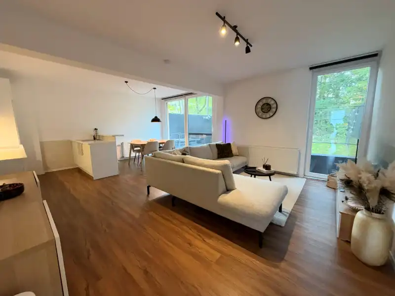 Gelijkvloers wonen in het groen, met zonnige tuin en 2 slaapkamers foto 2