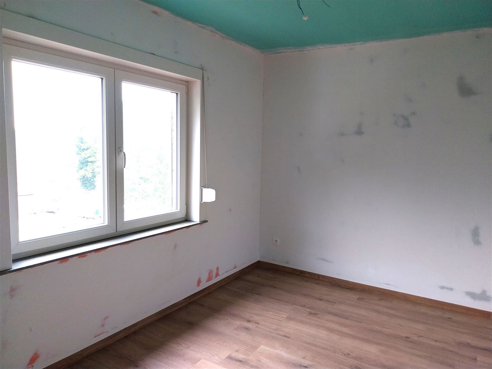 TE HUUR: gerenoveerde woning met 3 slaapkamers te Paal! foto 14