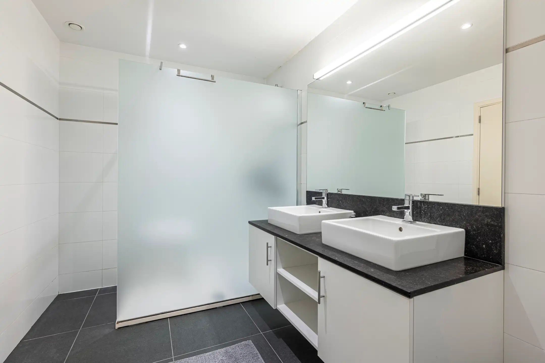 Appartement met 3 ruime slaapkamers en groot terras! foto 15