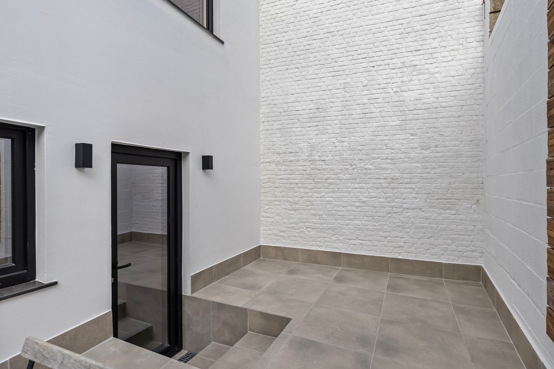 Prachtig gerenoveerde woning (met eventuele handelsruimte) foto 11