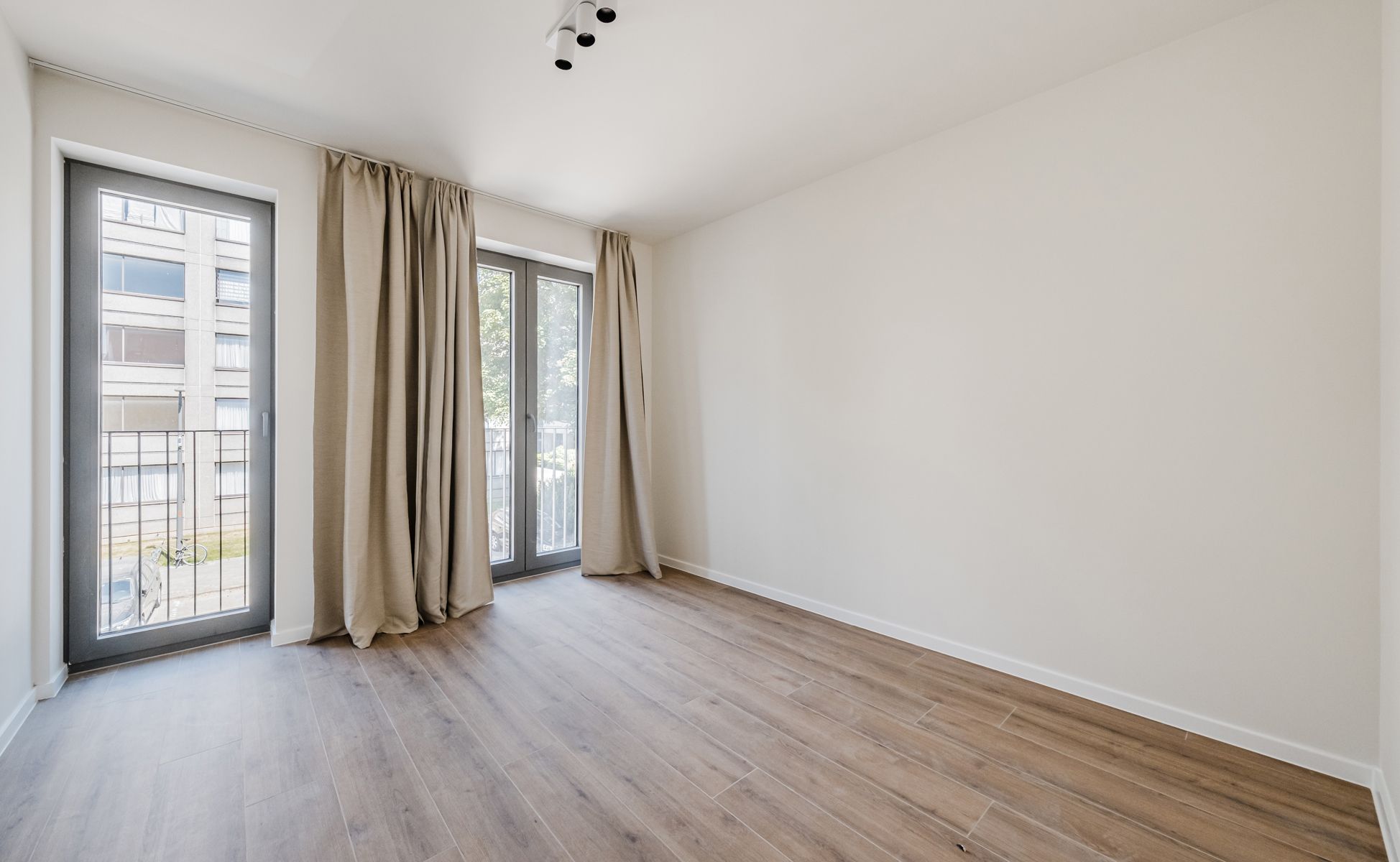 Gloednieuw 1 slaapkamer-appartement met terras op t' Zuid  foto 6