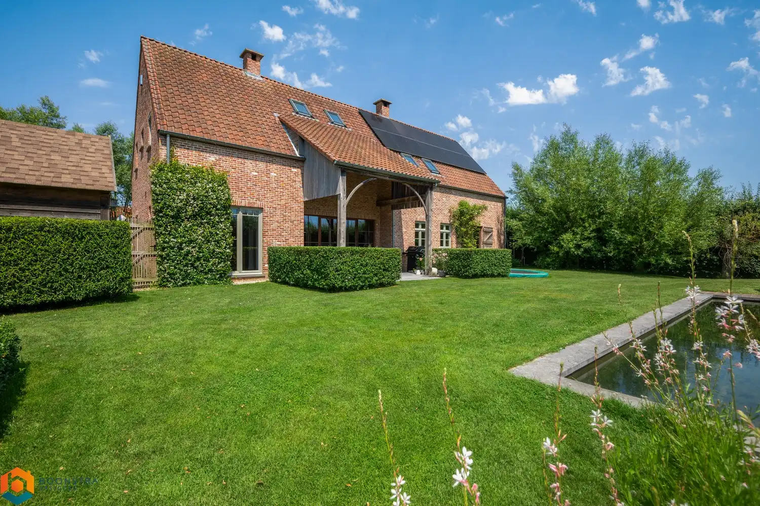 Hoevewoning met 3 slpkrs en zwemvijver op unieke locatie te Vremde foto 3