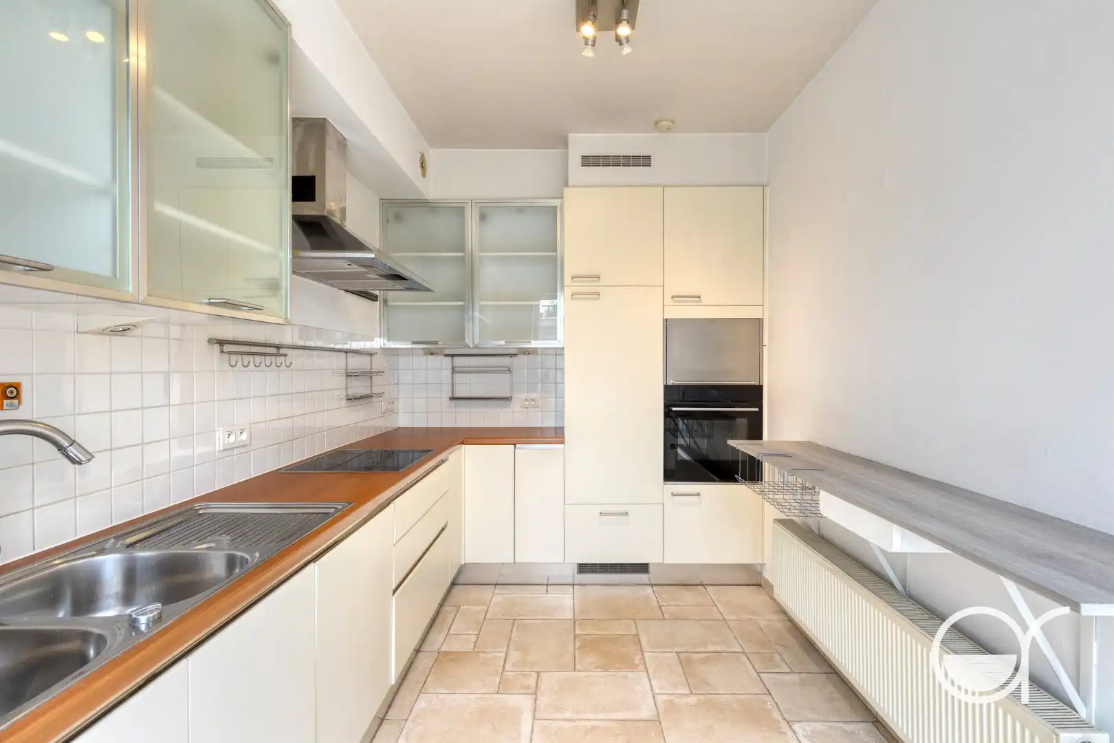 Charmante woning met mooie tuin foto 6