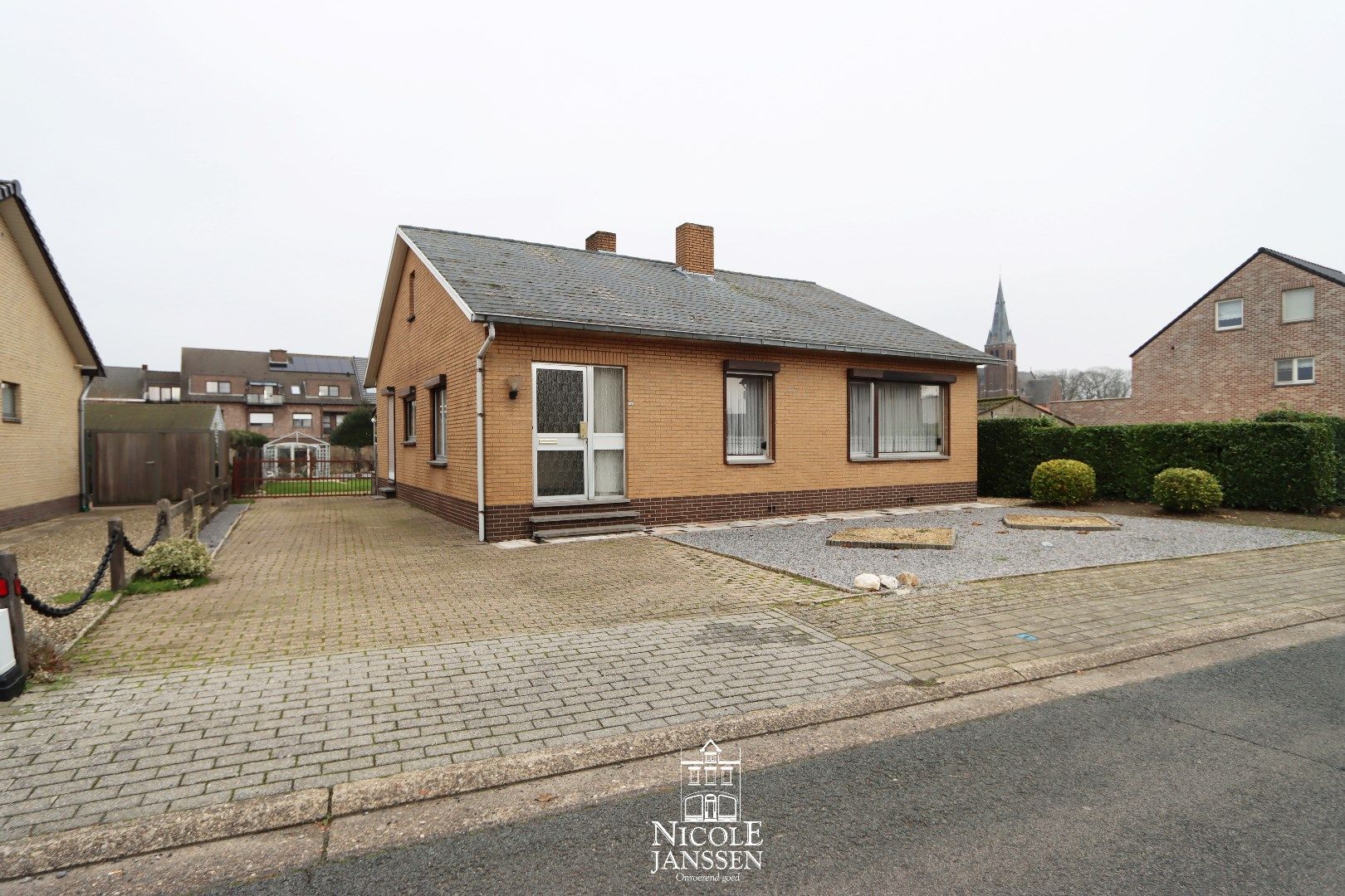 Hoofdfoto van de publicatie: Verzorgde gelijkvloerse woning met tuin in verzorgde straat in centrum van Dilsen