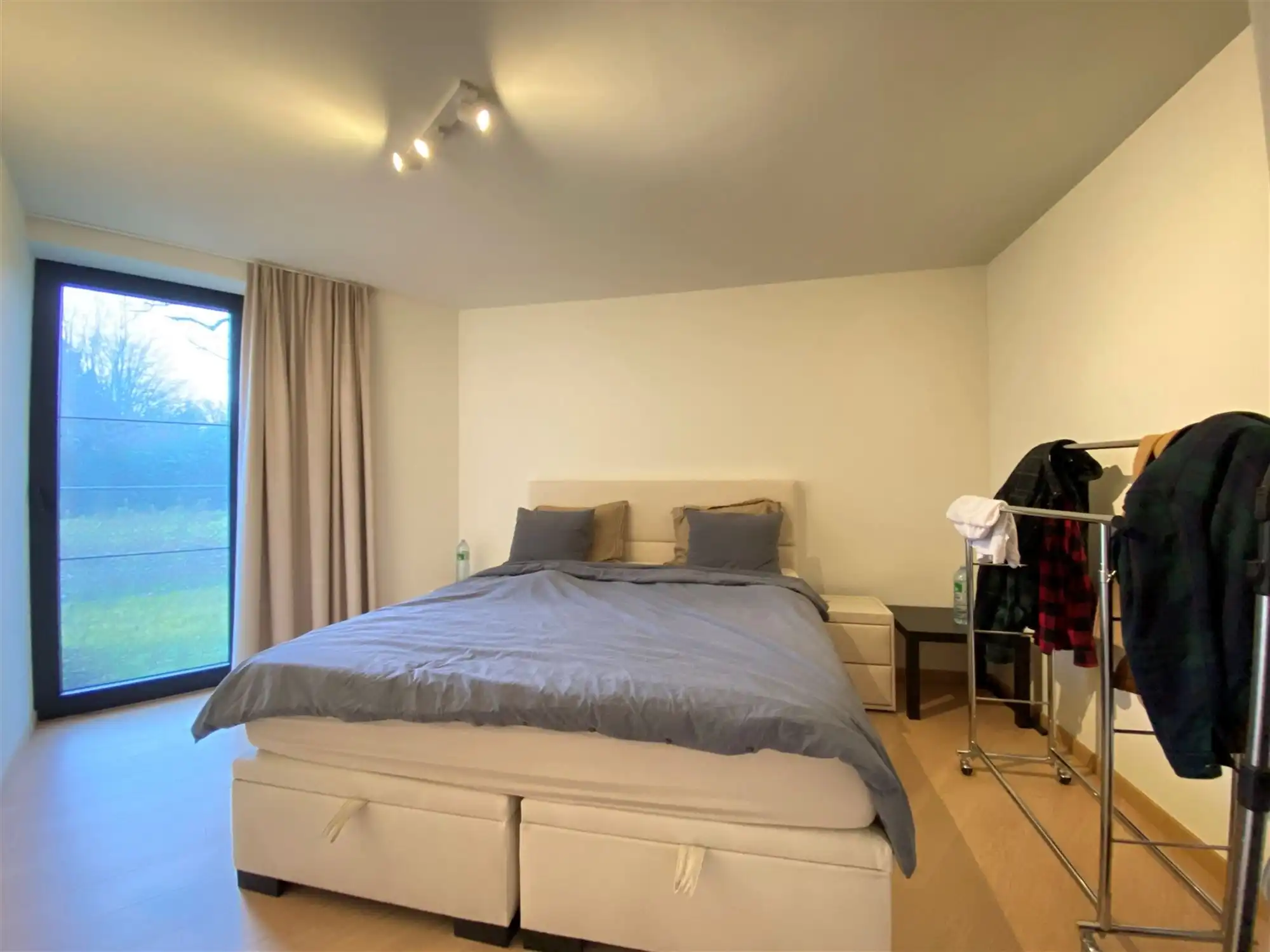 Gelijkvloers appartement met 2 slpk's en garage foto 11