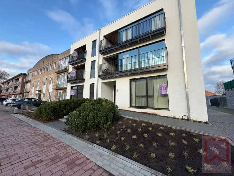 GLOEDNIEUW glvl app met 3 slaapkamers en tuin! foto 2