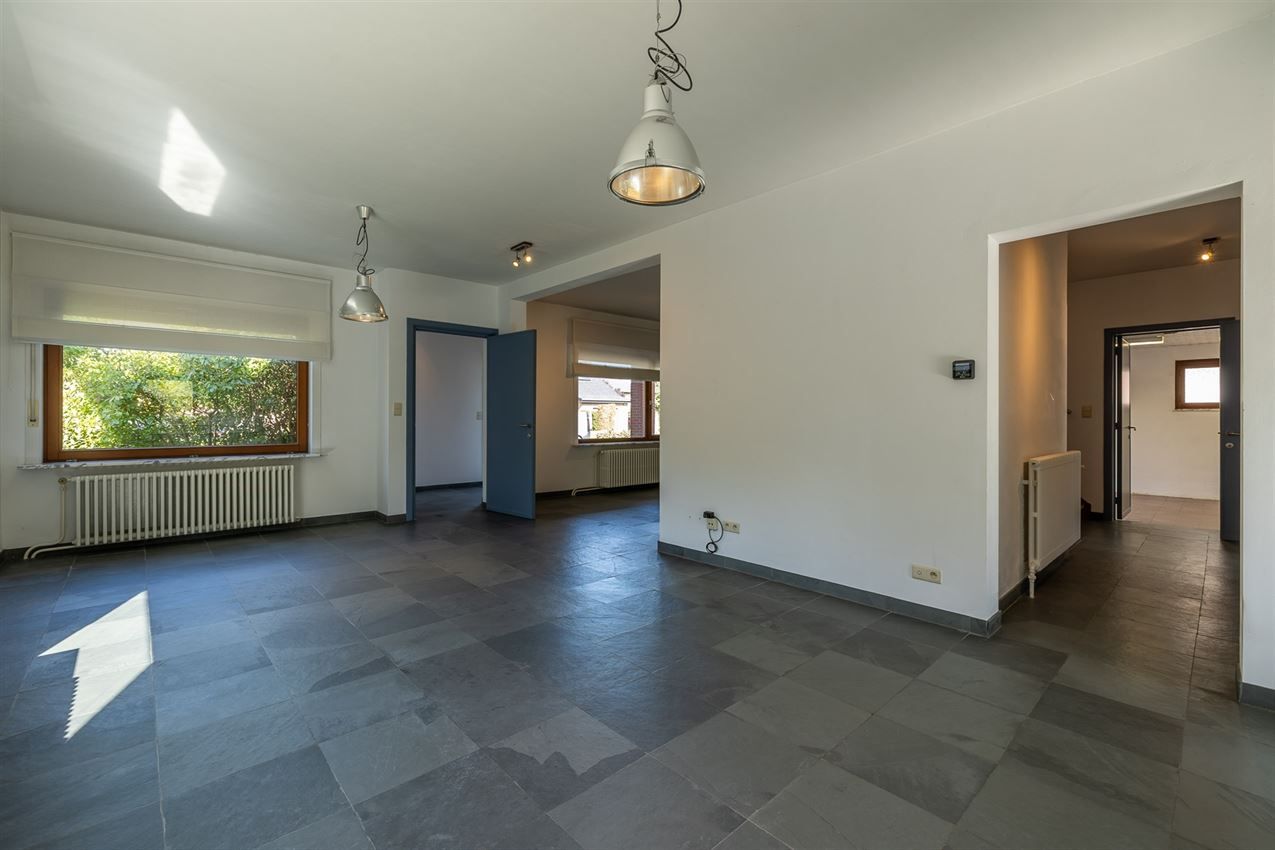 Charmante opgefriste woning op geliefde ligging met 3slk. foto 9
