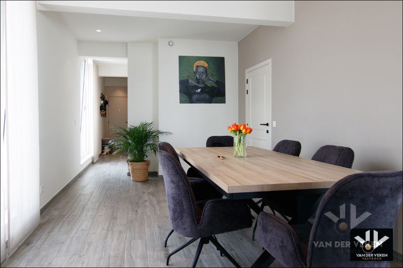 LUXUEUS AFGEWERKT PENTHOUSE IN HARTJE HASSELT foto 11