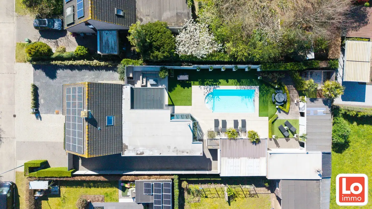 Prachtige instapklare villa met 4 slpks en zwembad op een rustige ligging foto 22