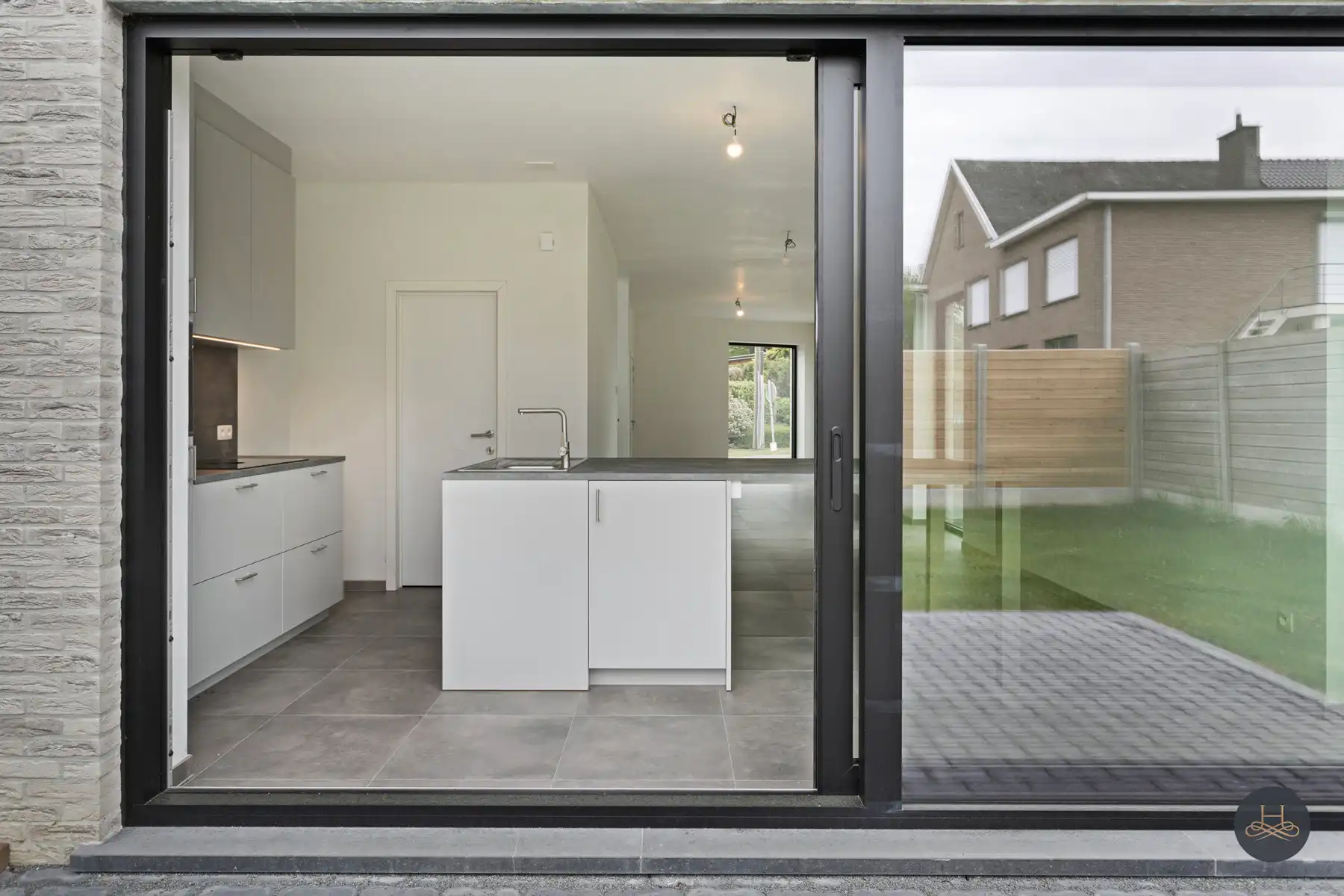 Moderne BEN-woning met hoogwaardige afwerking op toplocatie foto 11