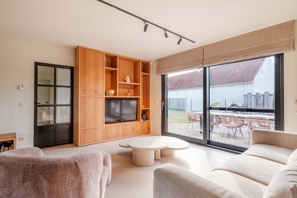 Mooi afgewerkte woning op rustige ligging te koop in Zulte foto 2