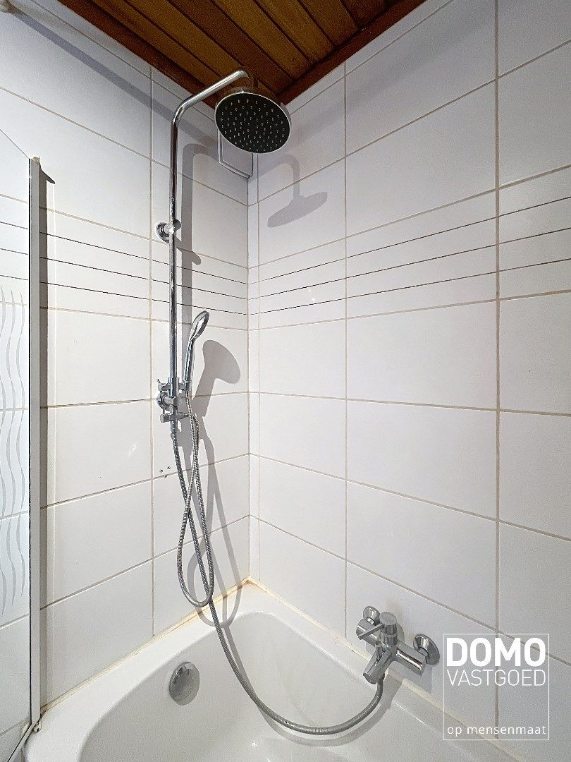 APPARTEMENT MET TERRAS IN HET CENTRUM VAN KERMT foto 11