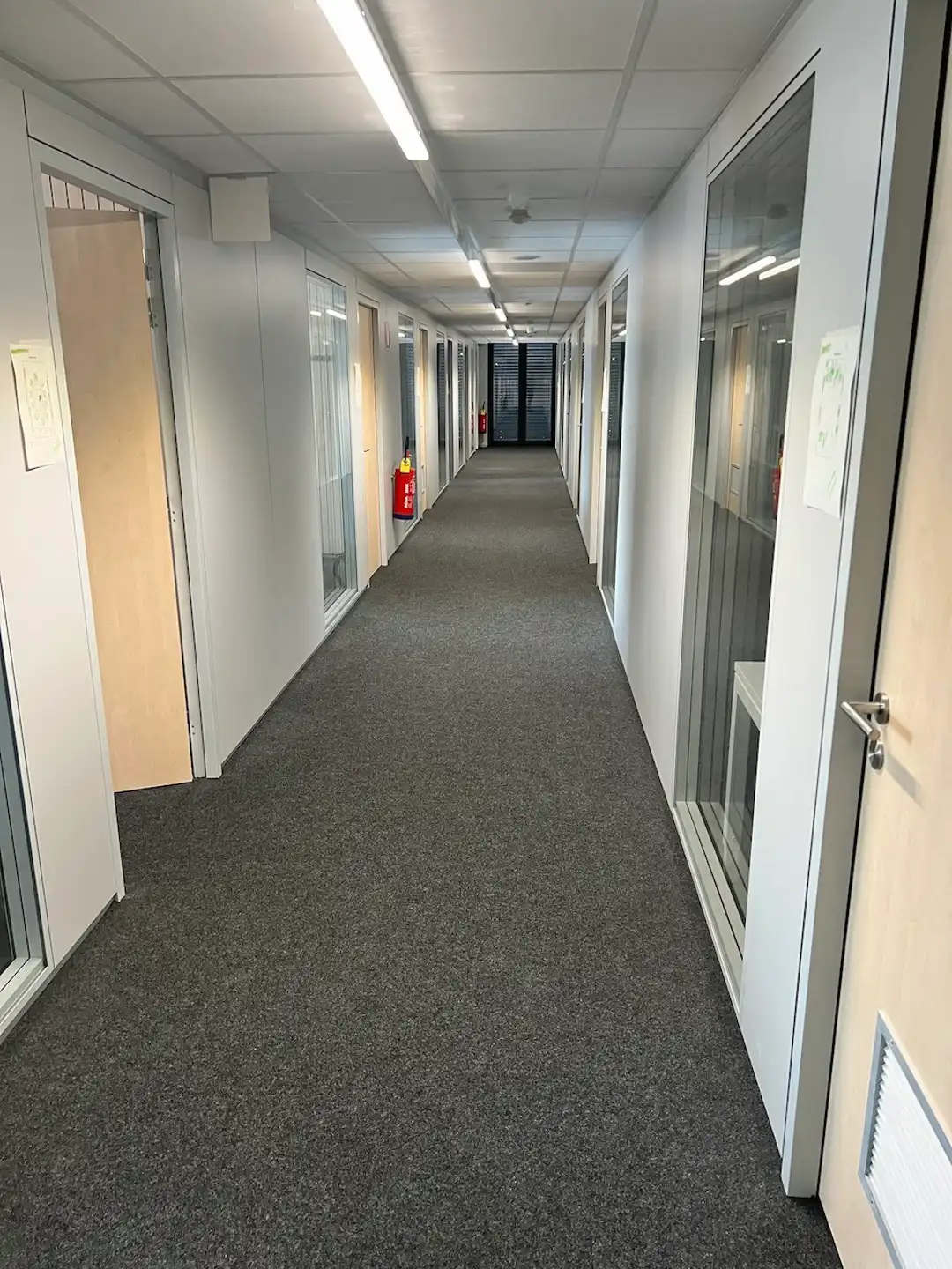 Kantoren 1.600 m² te huur, Tramstraat Zwijnaarde   foto 3