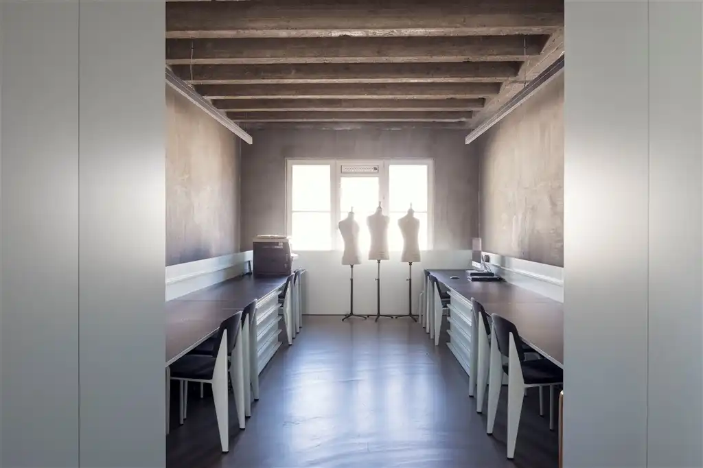 Kantoorverdieping met authentiek karakter te huur foto 19